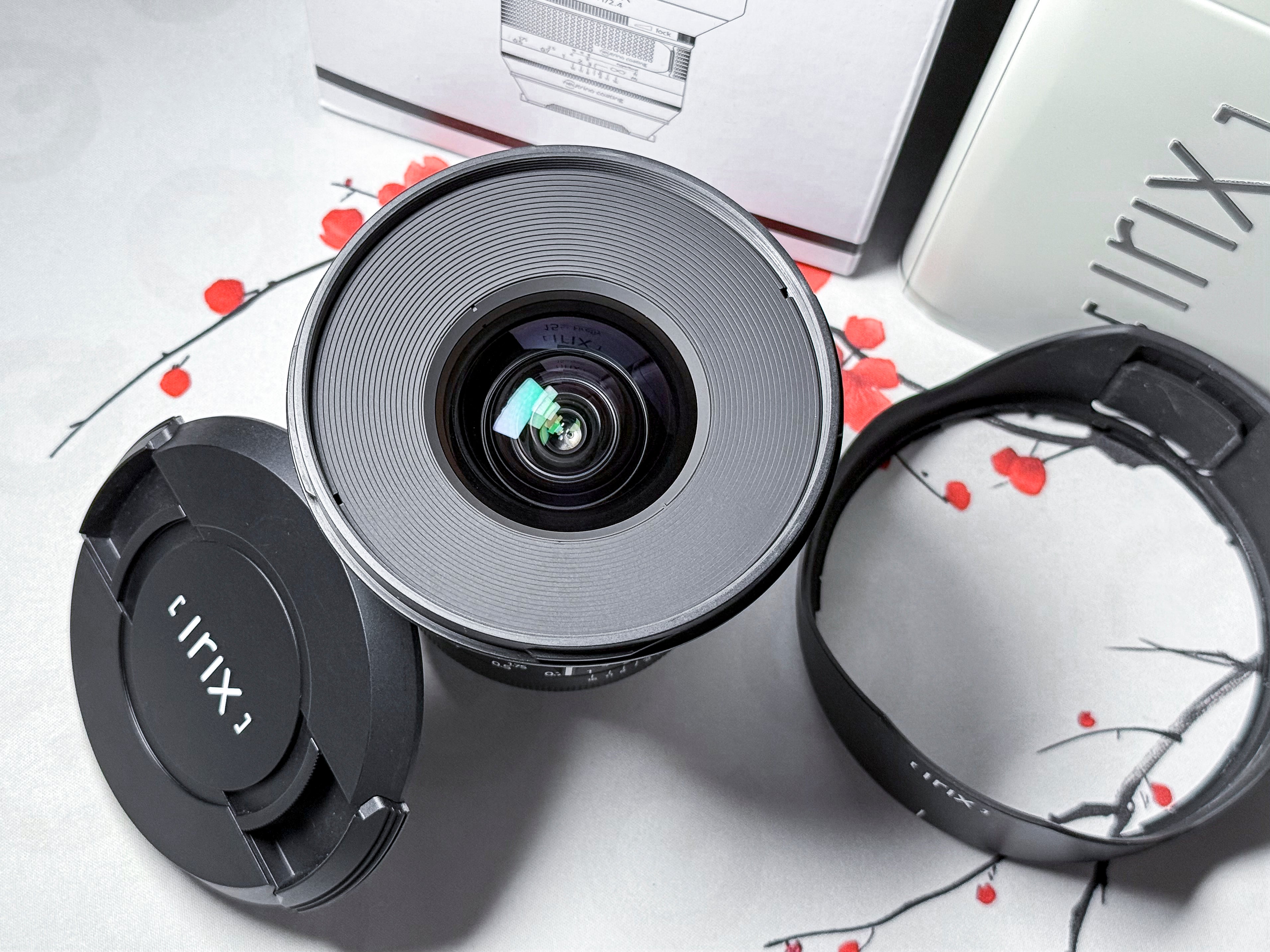 Irix 15mm f/2.4 Firefly Wideangle Lens Canon EF EOS - Mint with packaging