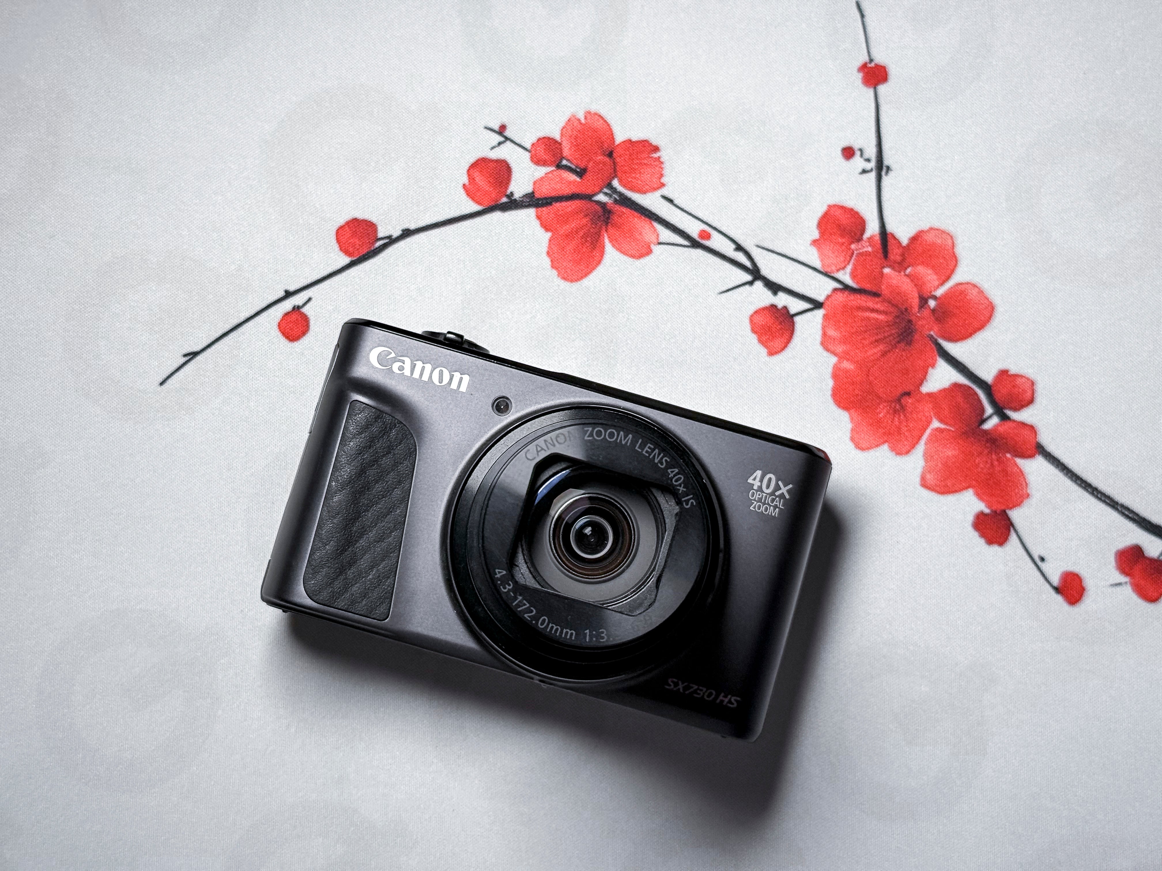 Canon SX730 HS Powershot Compact Camera 40x Zoom - 1 Year Warranty, Excellent