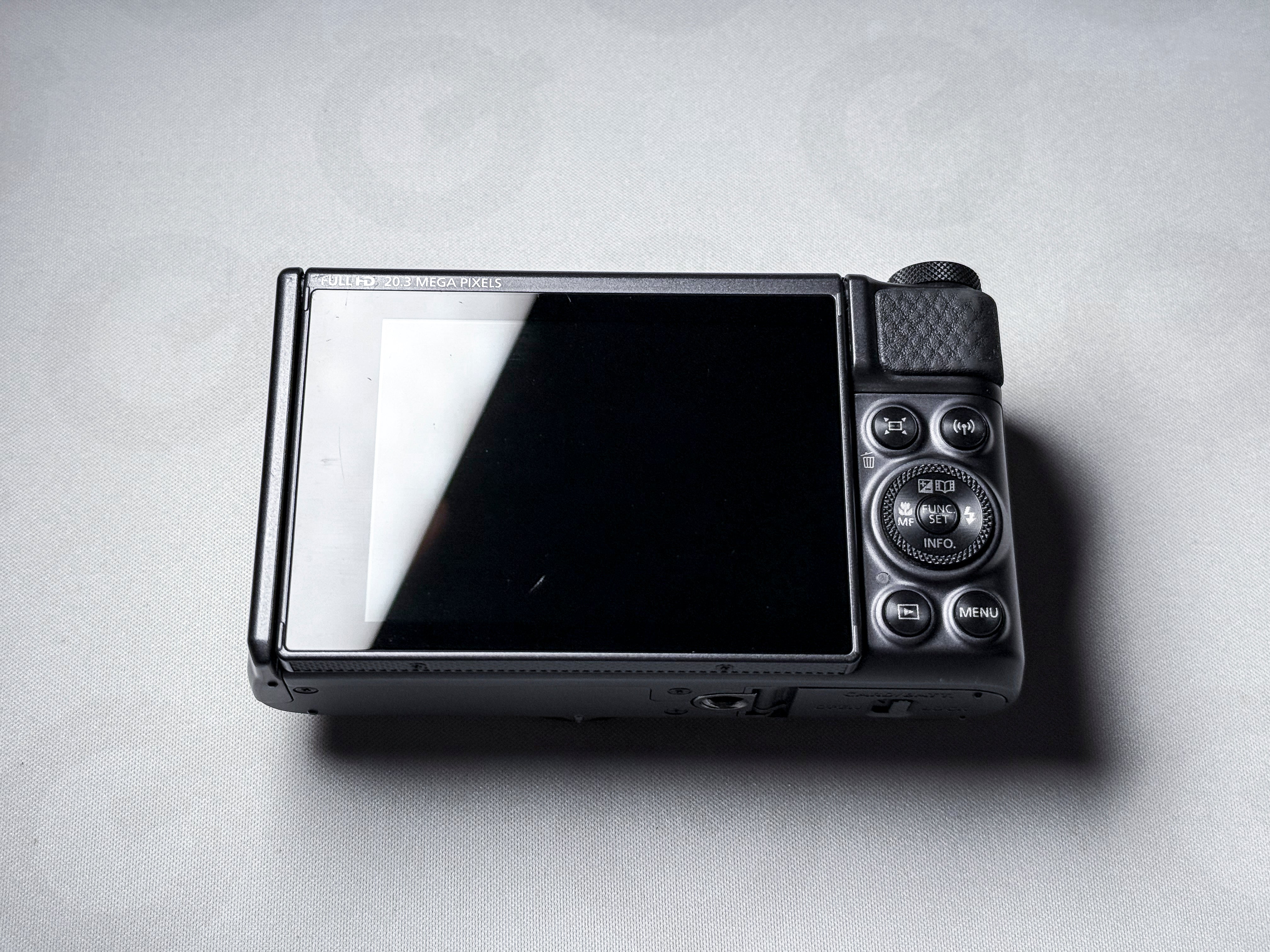 Canon SX730 HS Powershot Compact Camera 40x Zoom - 1 Year Warranty, Excellent