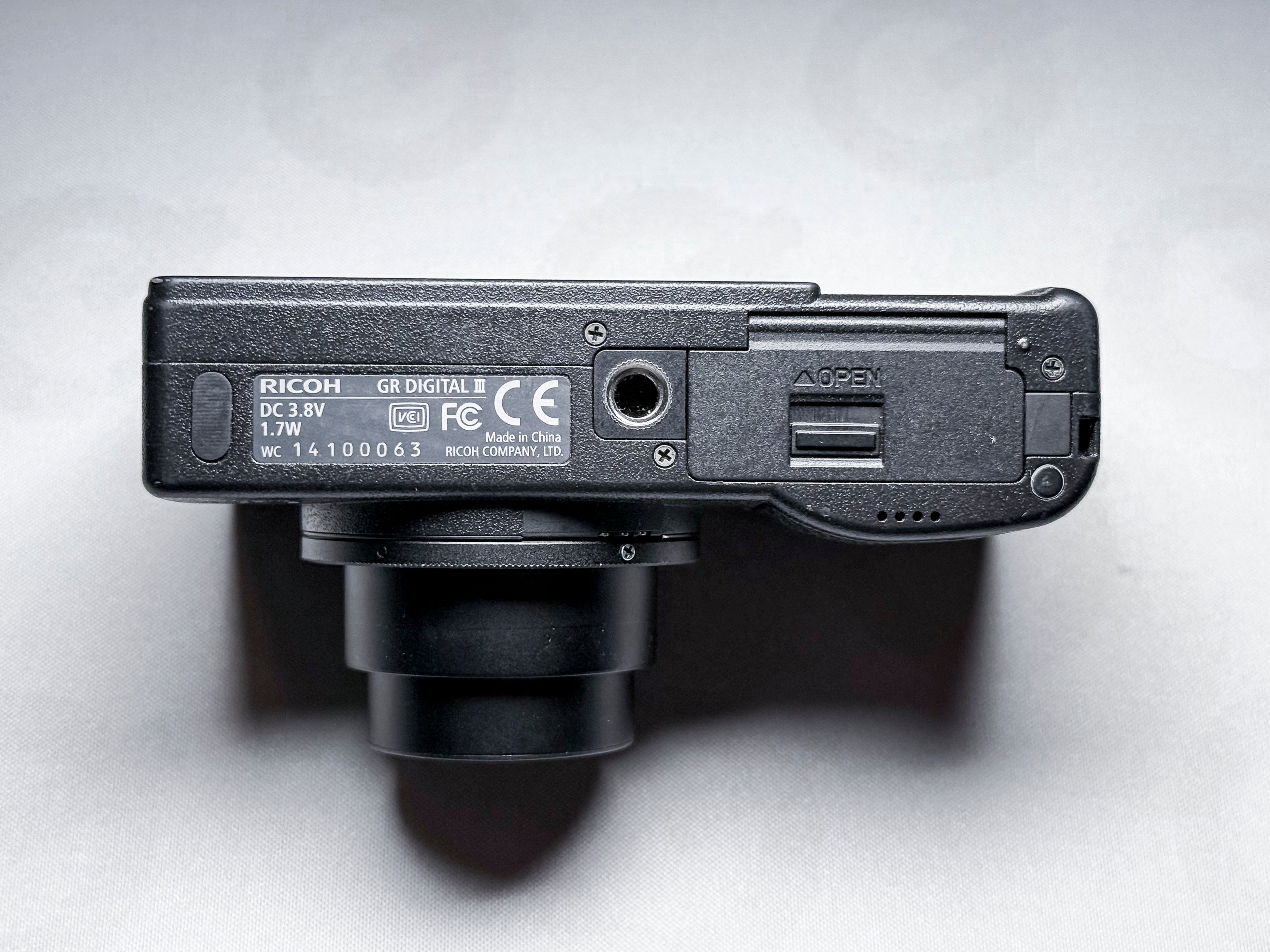 Ricoh GR Digital III + GH-2 + GW-2 Wide Lens - Perfectly Working Full Set