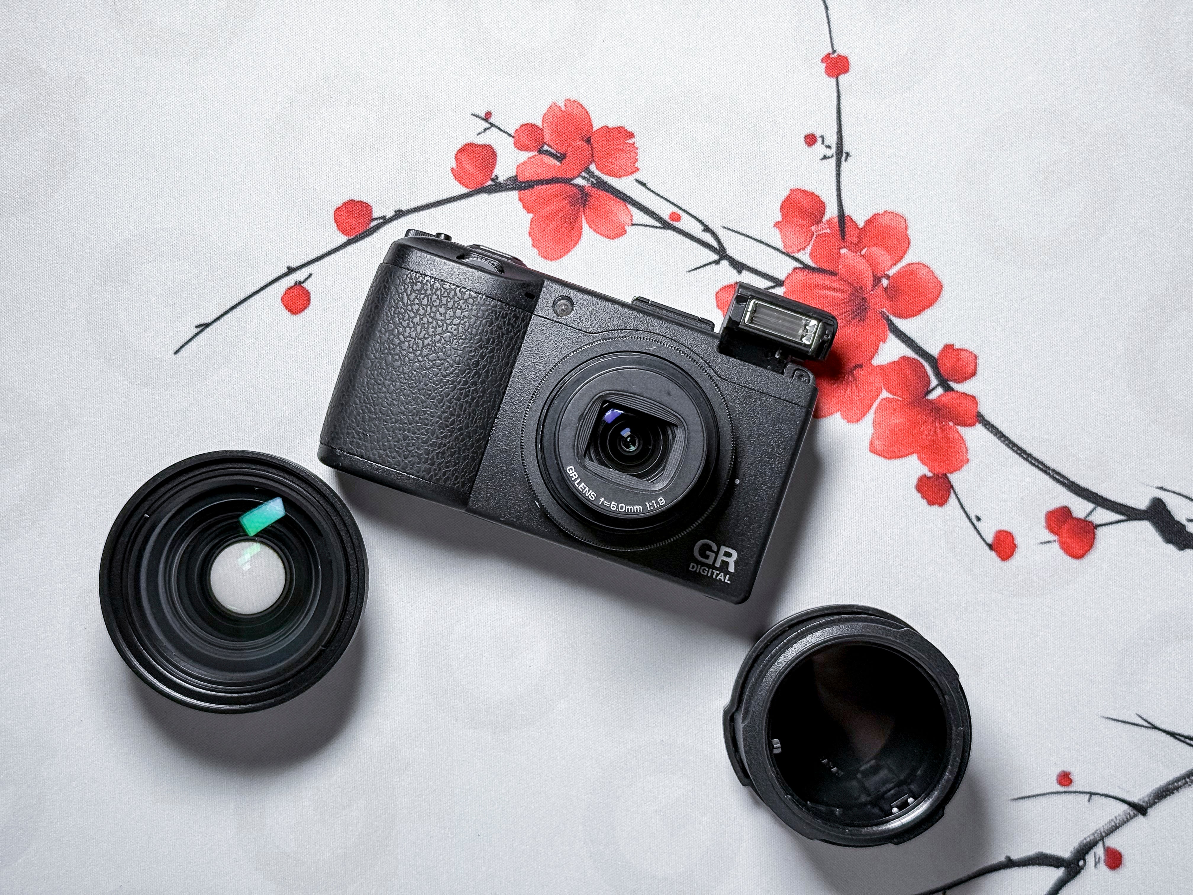 Ricoh GR Digital III + GH-2 + GW-2 Wide Lens - Perfectly Working Full Set
