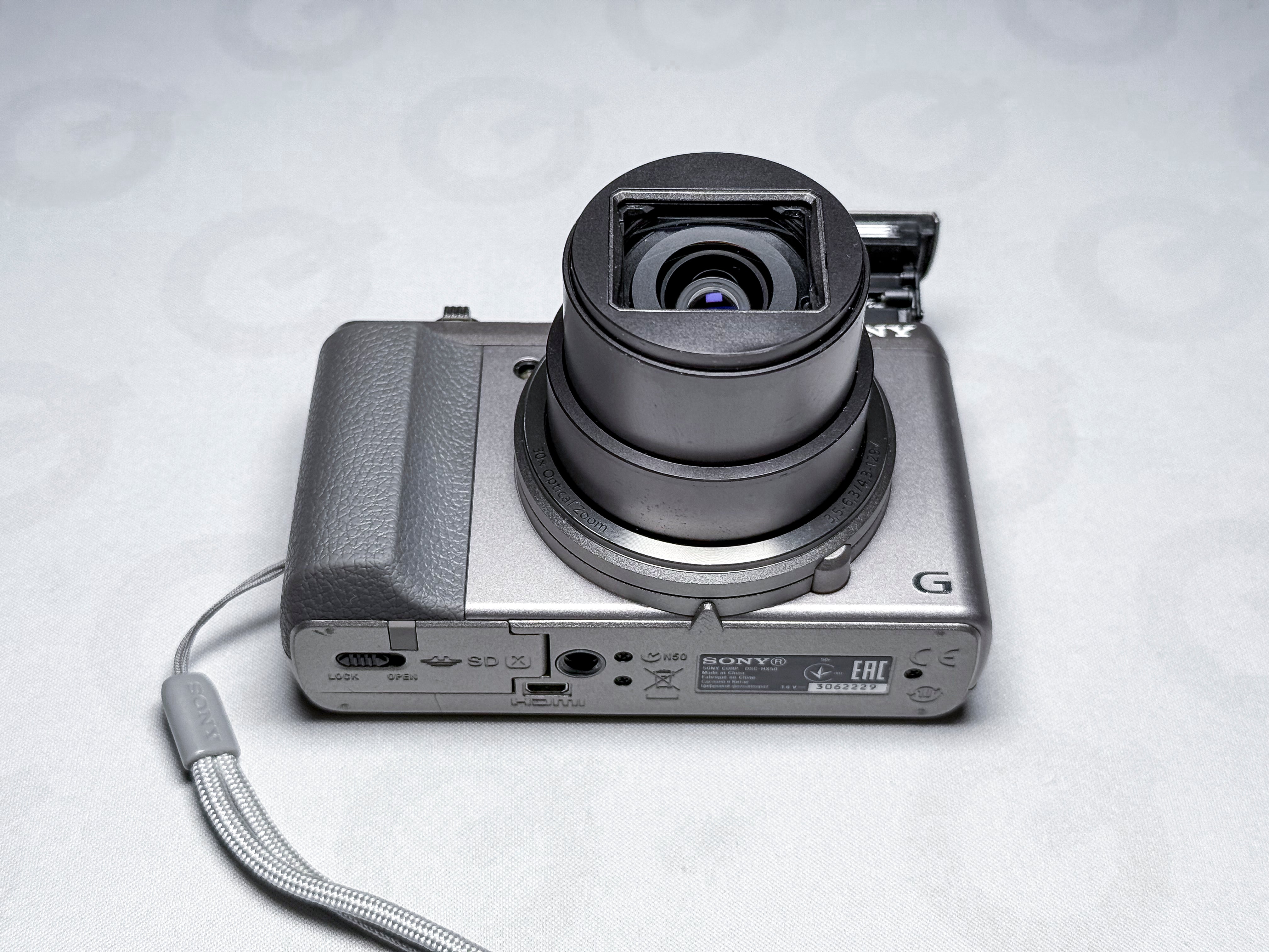 Sony HX60 Cyber-shot 20.4 Mpx 30x Zoom - 1 Year Warranty, Excellent HX-60