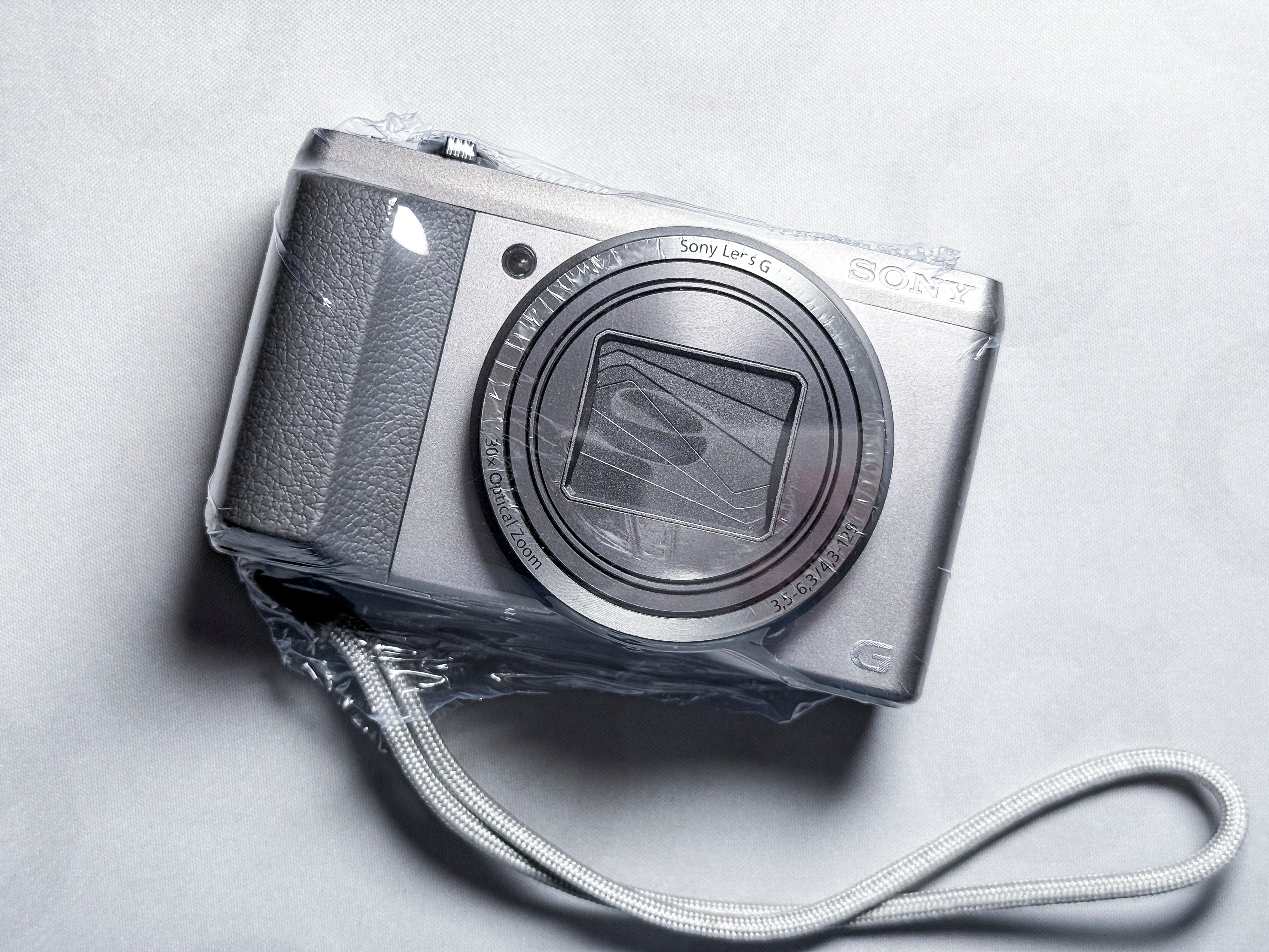 Sony HX60 Cyber-shot 20.4 Mpx 30x Zoom - 1 Year Warranty, Excellent HX-60