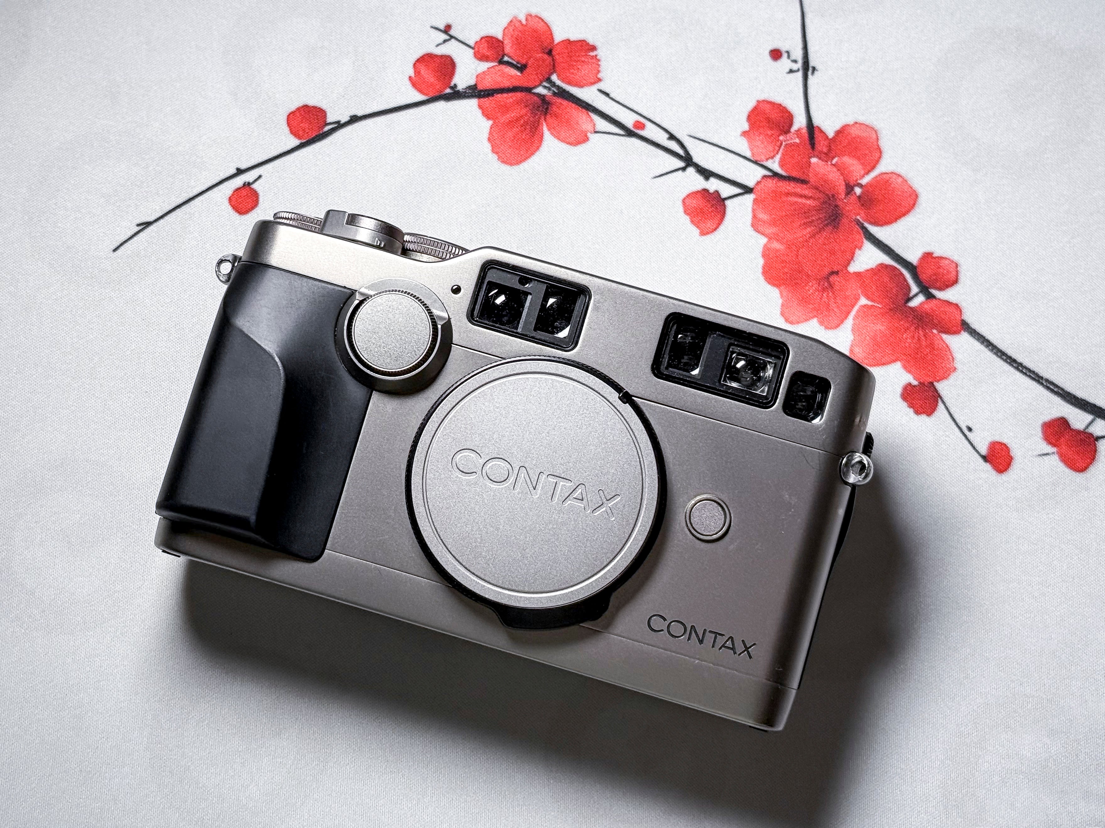 Contax G2 Kyocera Zeiss Rangefinder 35mm - Film Tested, Excellent