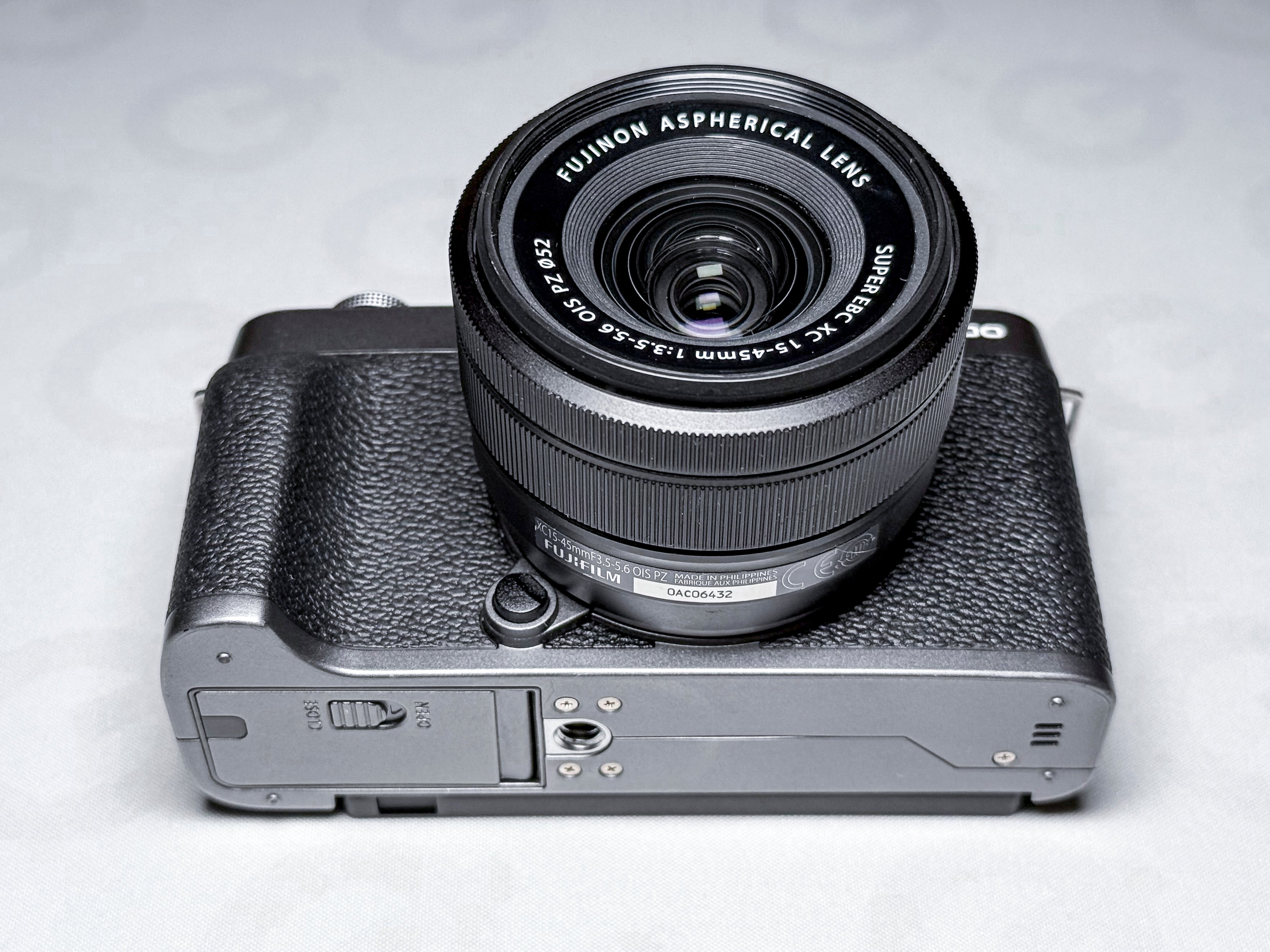 Fujifilm X-T200 + 15-45mm Kit APS-C Mirrorless Box - 1 Year Warranty Fuji XT200