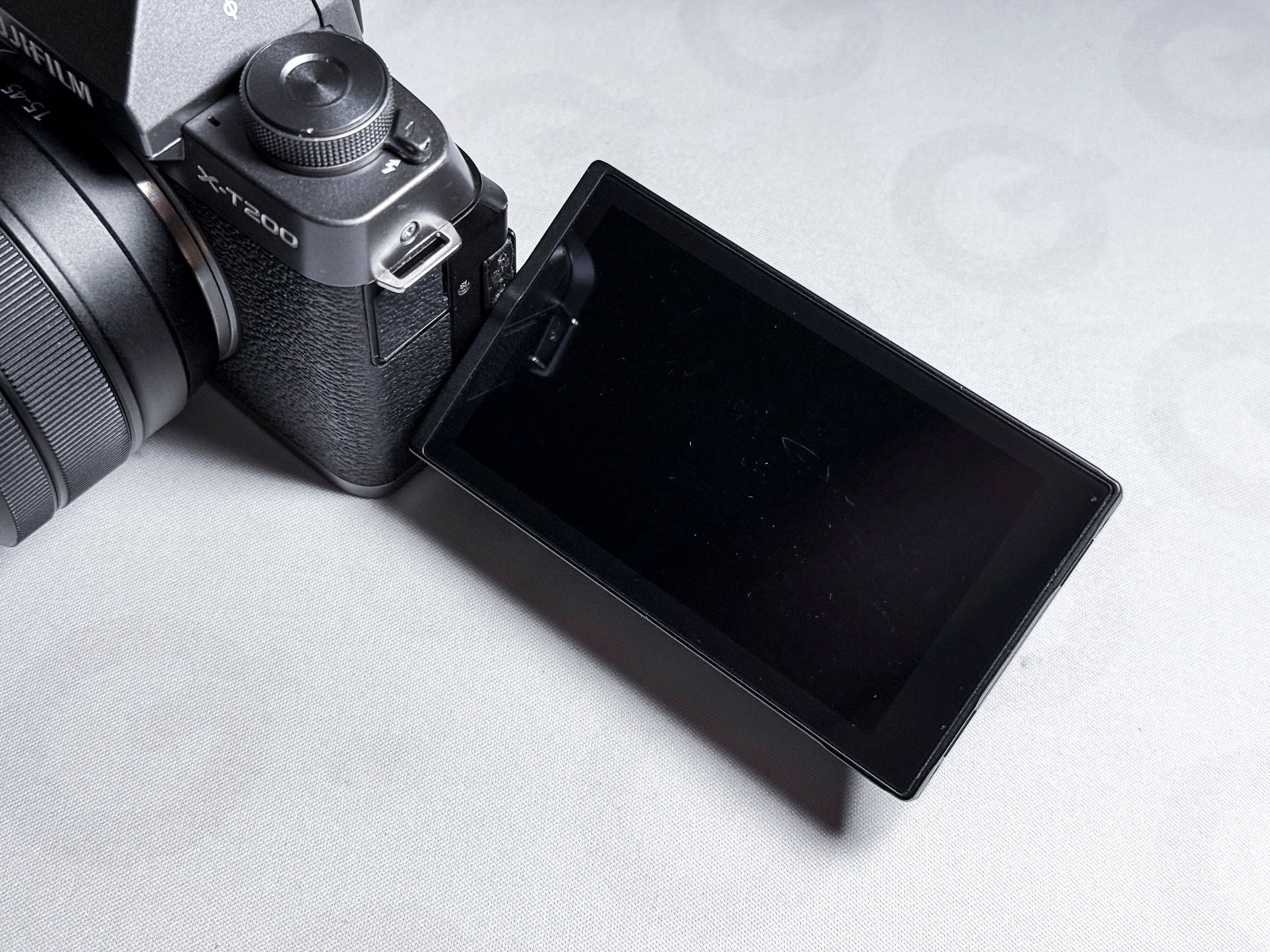 Fujifilm X-T200 + 15-45mm Kit APS-C Mirrorless Box - 1 Year Warranty Fuji XT200