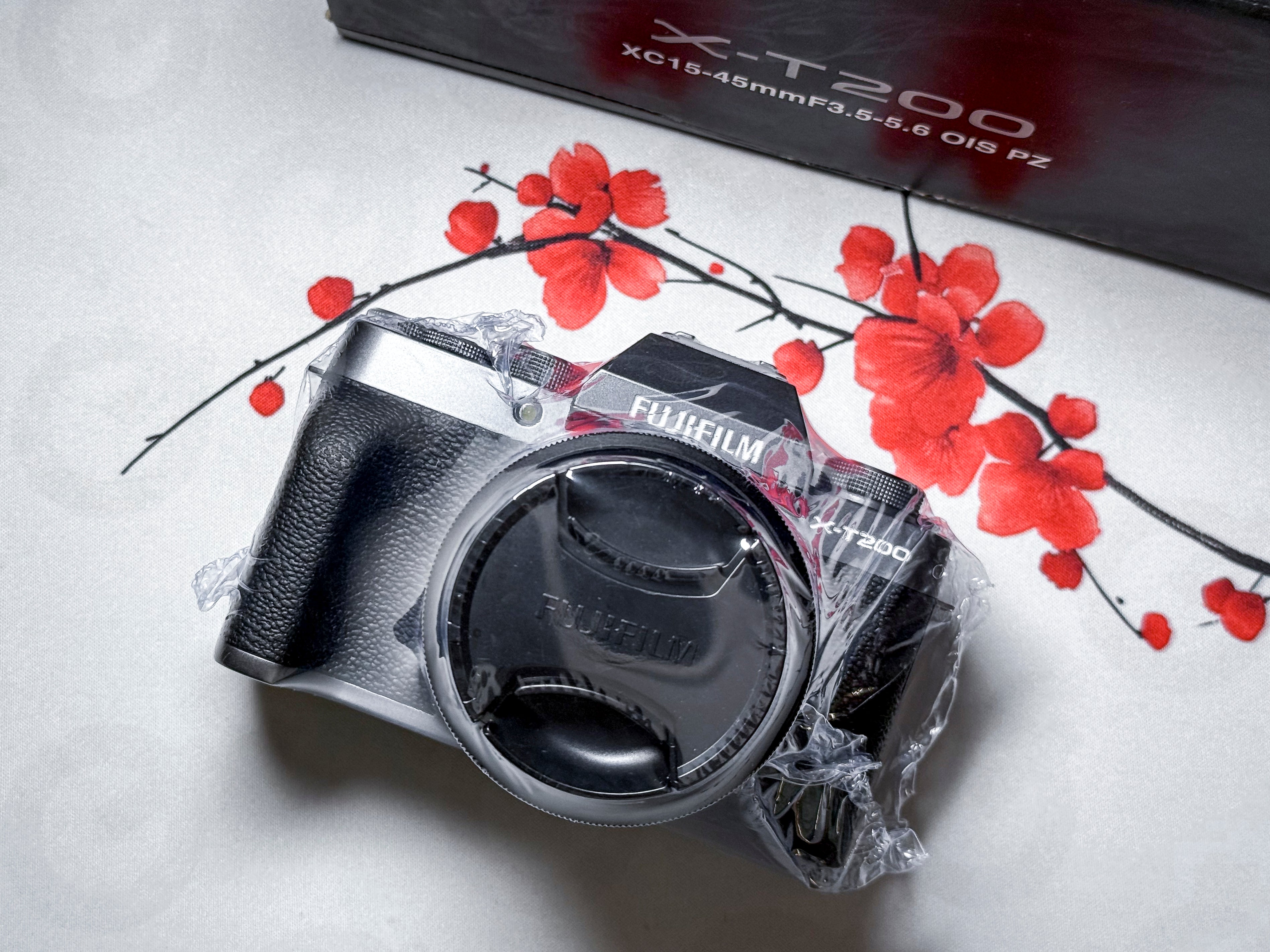 Fujifilm X-T200 + 15-45mm Kit APS-C Mirrorless Box - 1 Year Warranty Fuji XT200