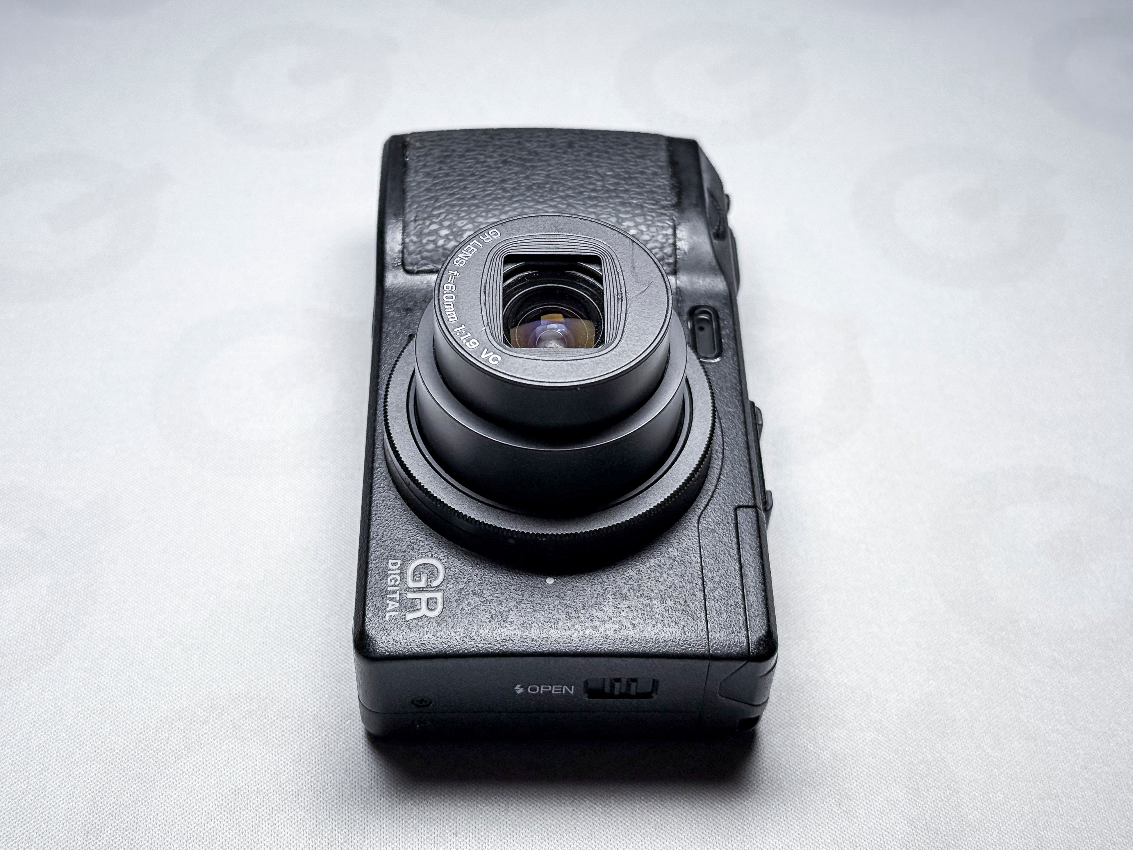 Ricoh GR Digital IV 4 CCD Sensor - 1 Year Warranty, Perfectly Working