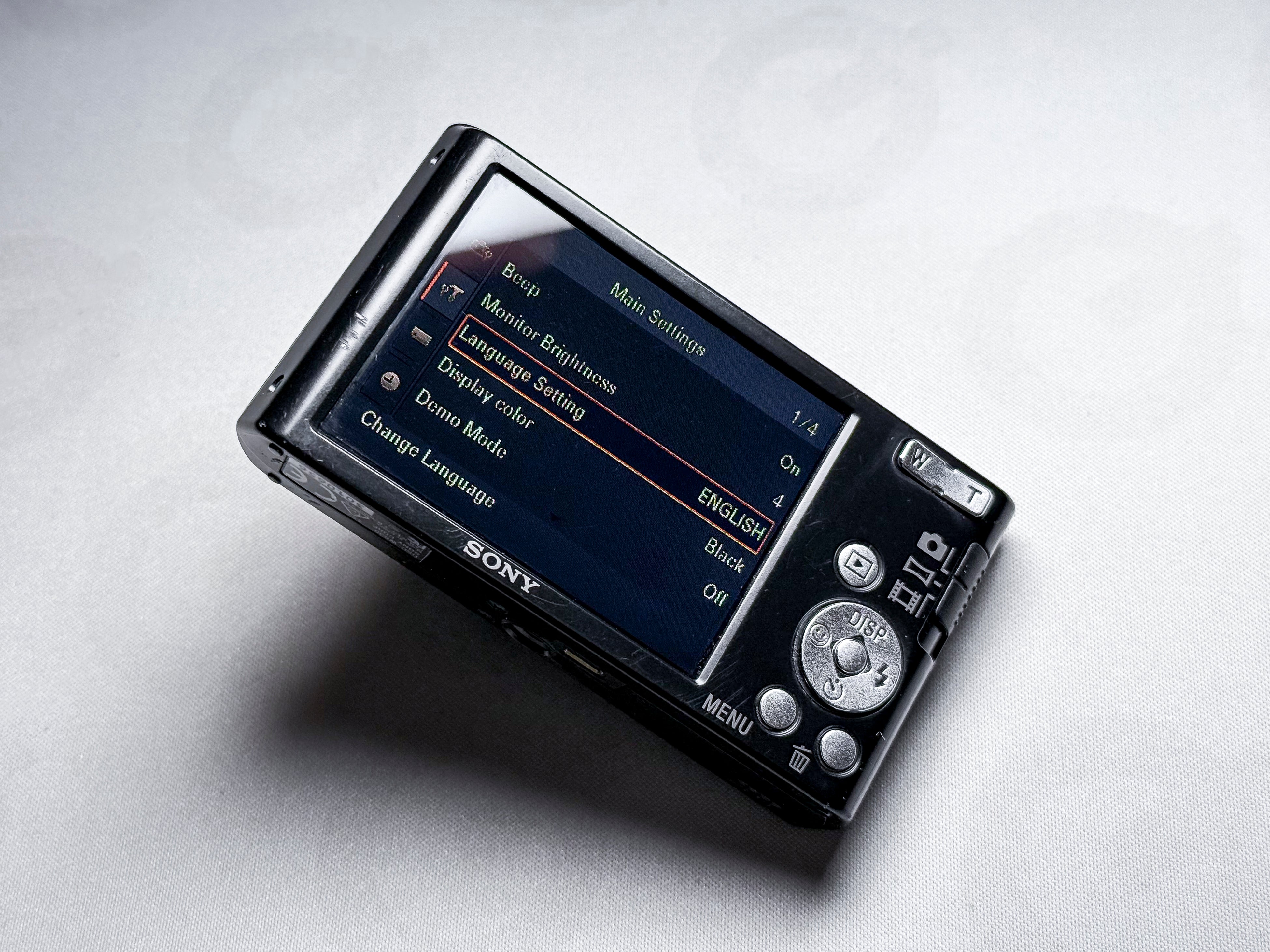 Sony W830 Cyber-shot CCD - 1 Year Warranty, Excellent DSC-W830