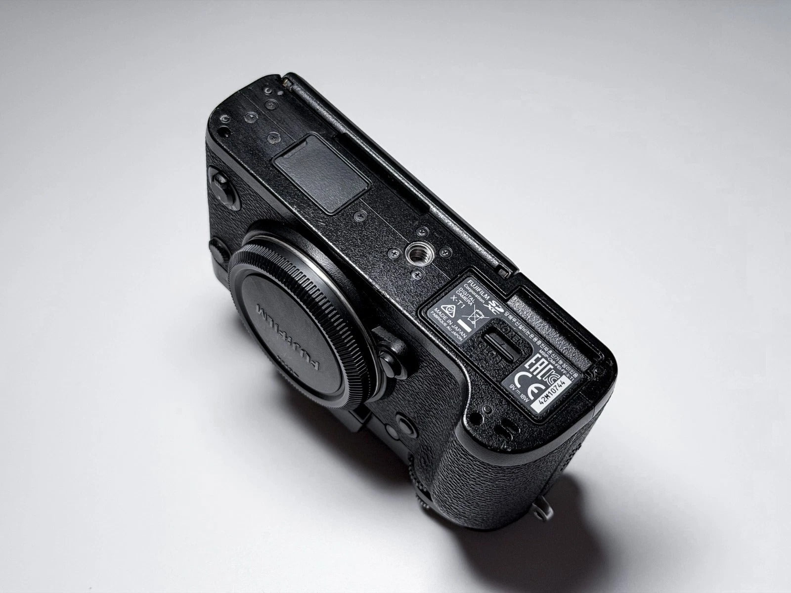 Fujifilm X-T1 Mirrorless Body APS-C Fuji XT1 - 1 Year Warranty, Excellent