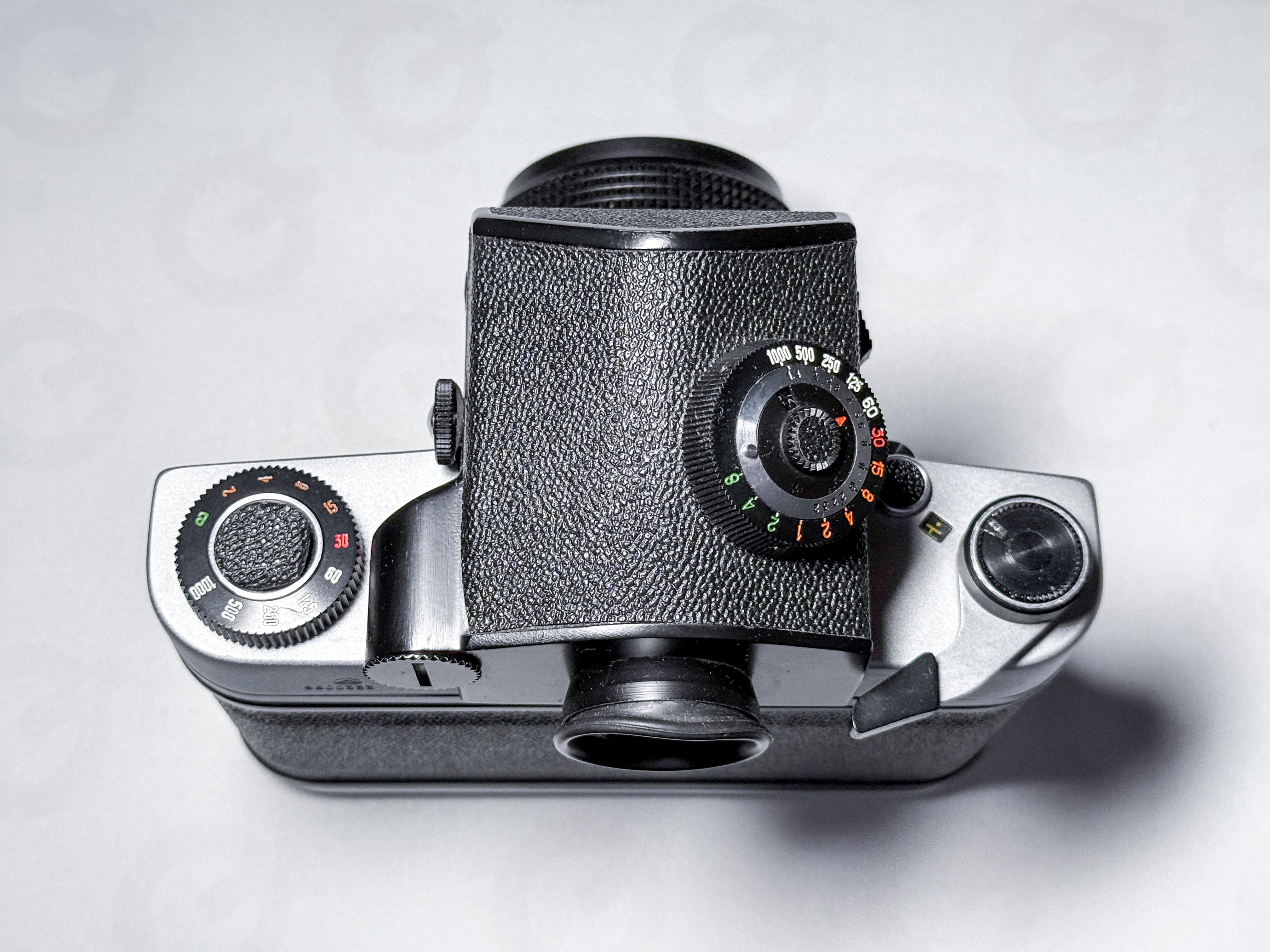 Kiev 60 + Volna 80 f/2.8 + Prism and Waist Finder - Medium Format Film Camera - CLAd, Near Mint