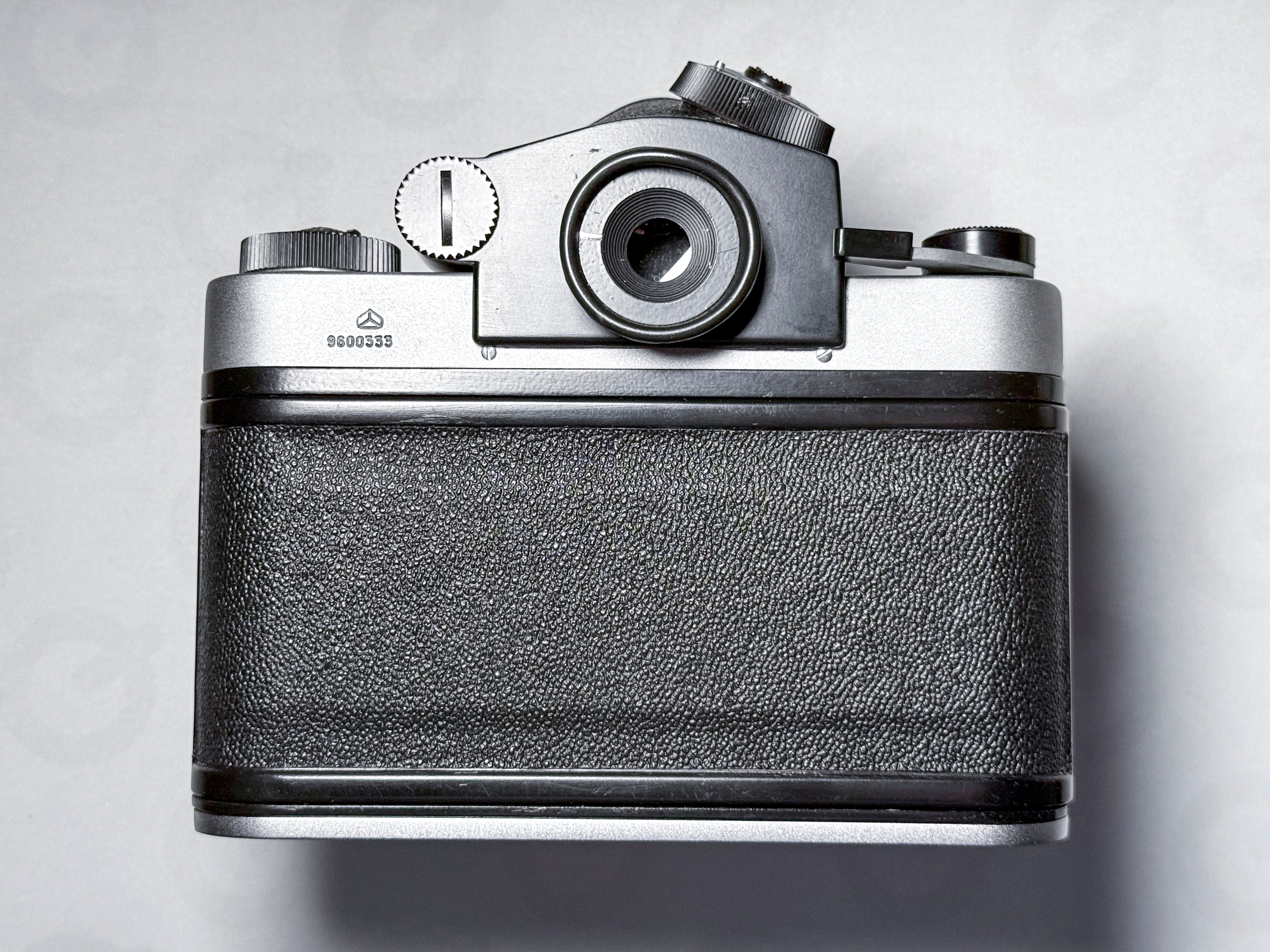 Kiev 60 + Volna 80 f/2.8 + Prism and Waist Finder - Medium Format Film Camera - CLAd, Near Mint