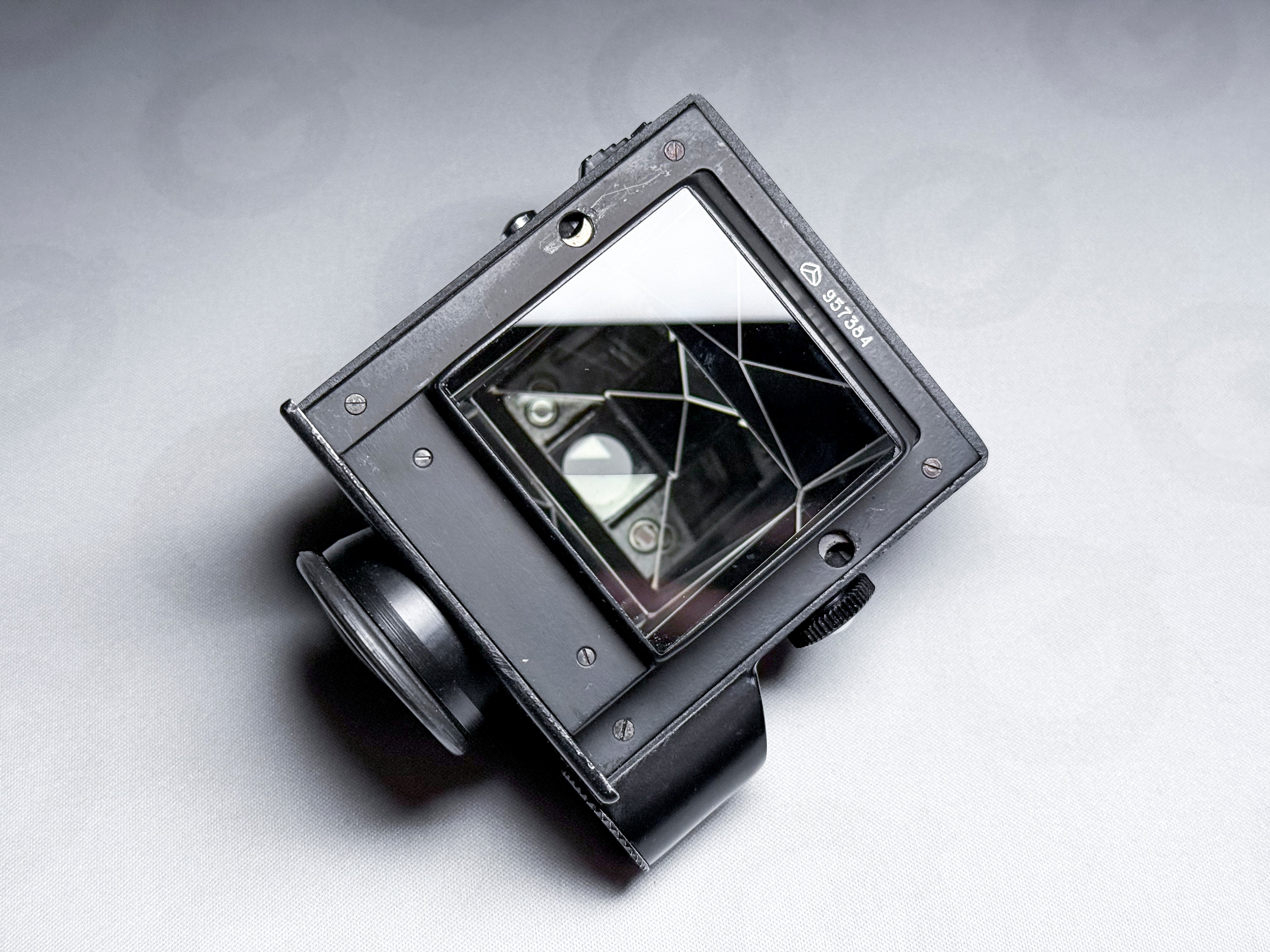 Kiev 60 + Volna 80 f/2.8 + Prism and Waist Finder - Medium Format Film Camera - CLAd, Near Mint