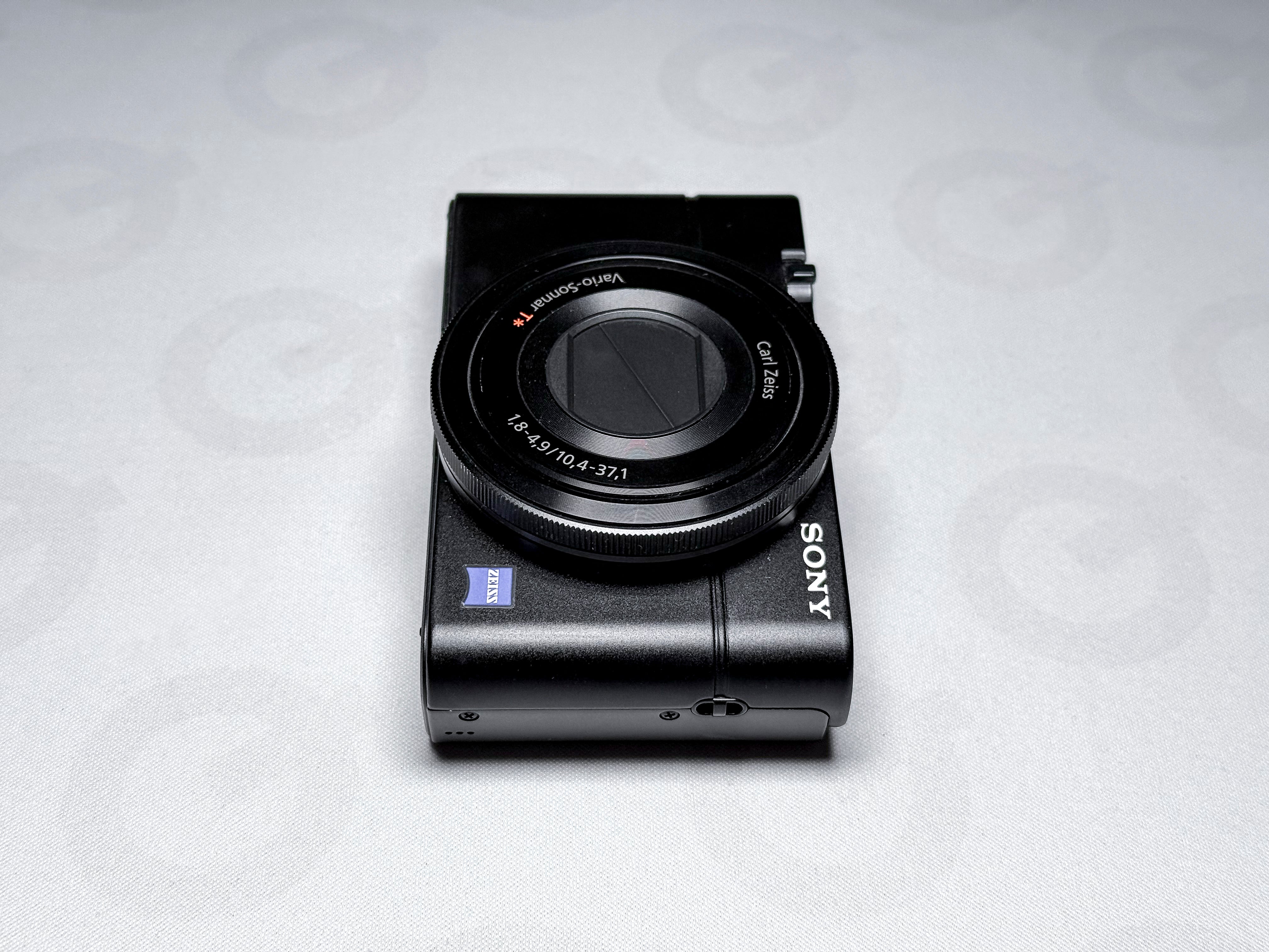 Sony RX100 (Mark I) Digital Camera EVF - Near Mint, with Warranty DSC-RX100