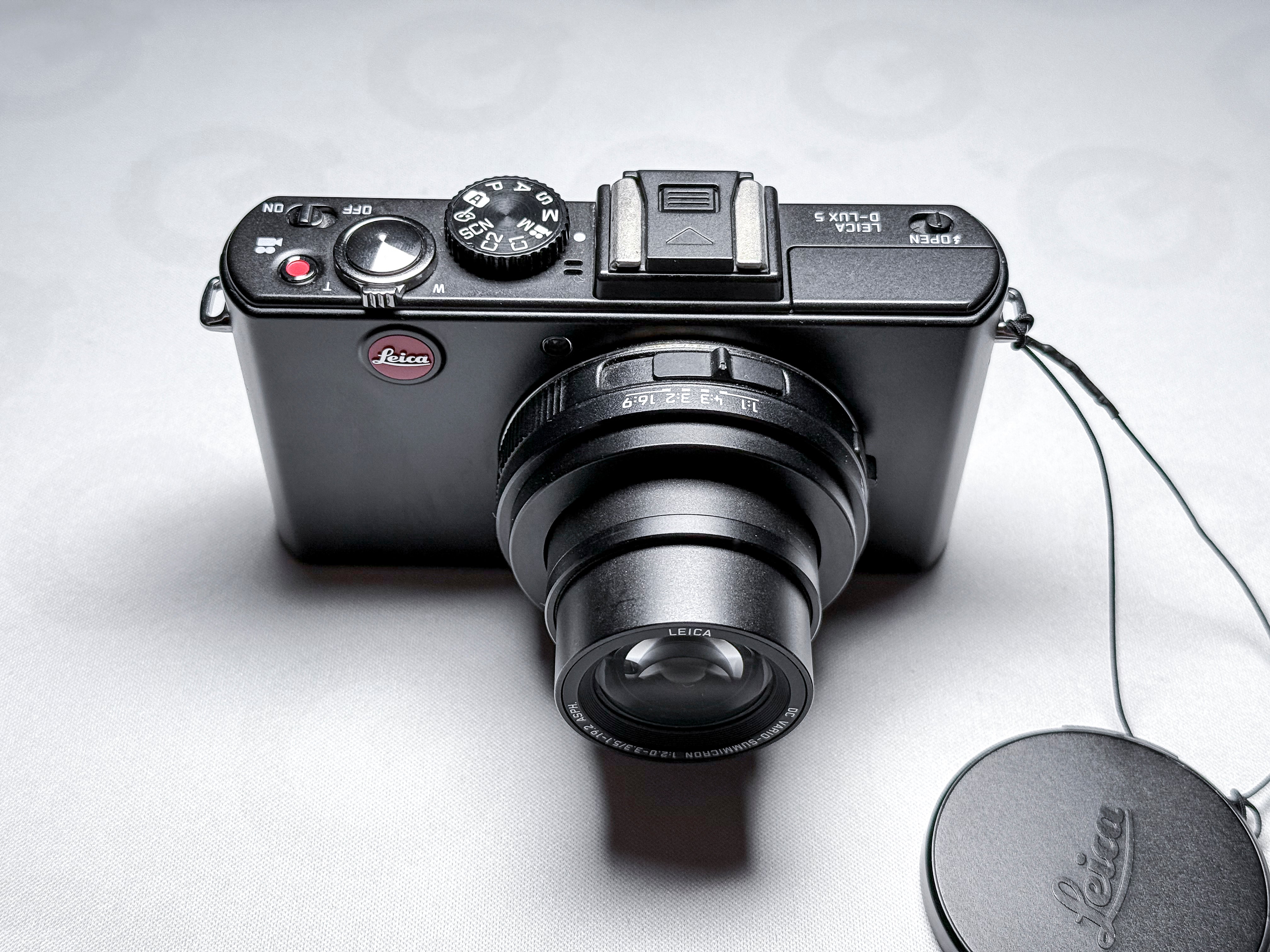 Leica D-Lux 5 CCD Compact Camera Summicron Lens - Warranty, Near Mint DLUX