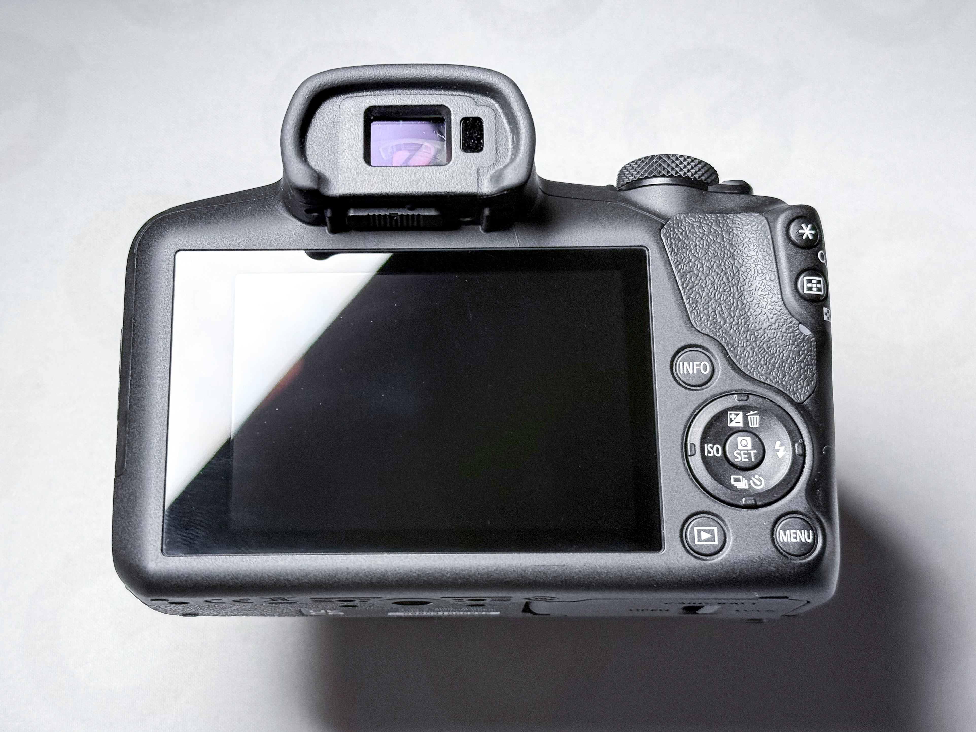 Canon EOS R100 + 18-45mm STM RF-S APS -C Mirroless Kit - Warranty, Mint RF
