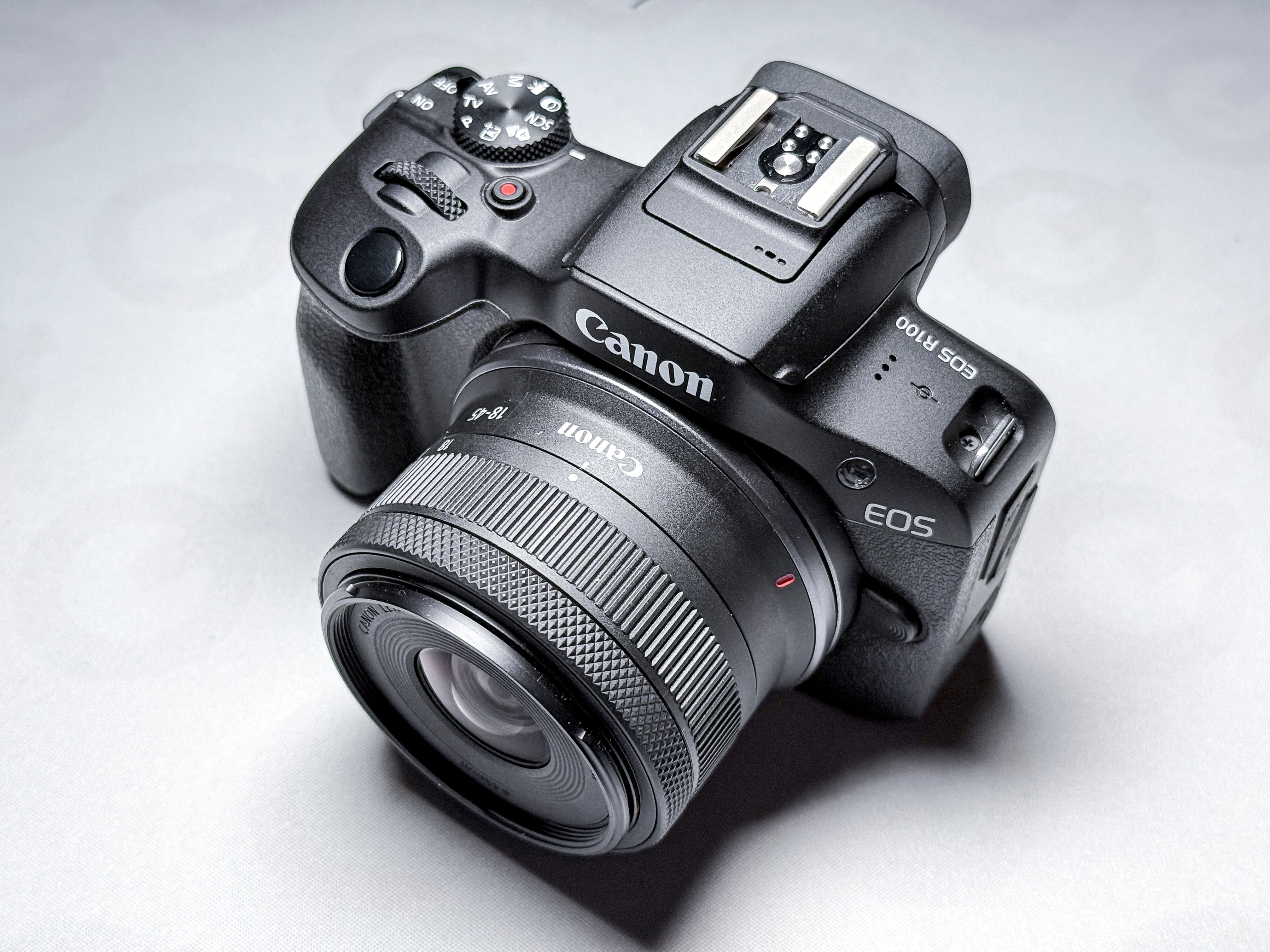 Canon EOS R100 + 18-45mm STM RF-S APS -C Mirroless Kit - Warranty, Mint RF