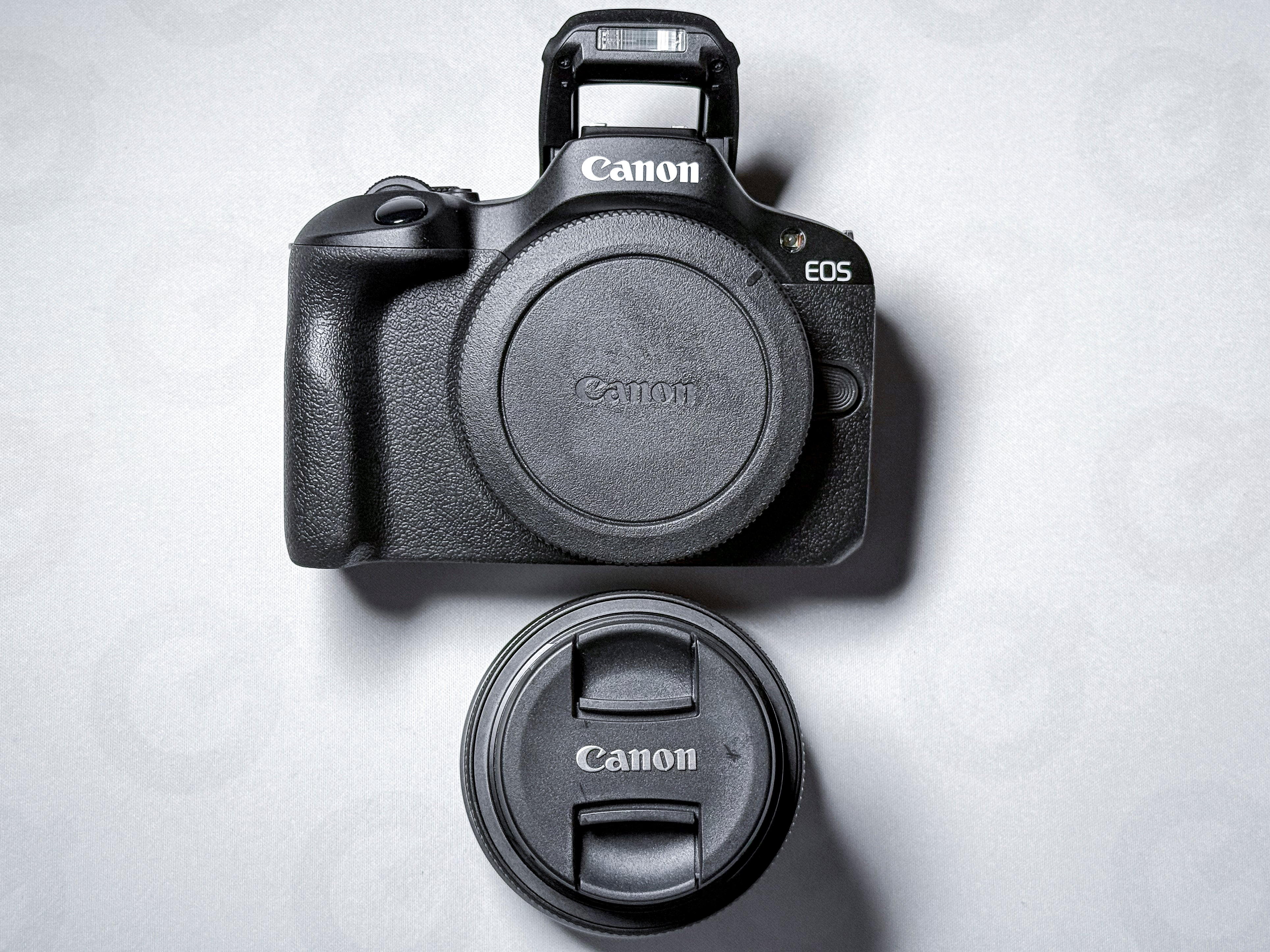 Canon EOS R100 + 18-45mm STM RF-S APS -C Mirroless Kit - Warranty, Mint RF