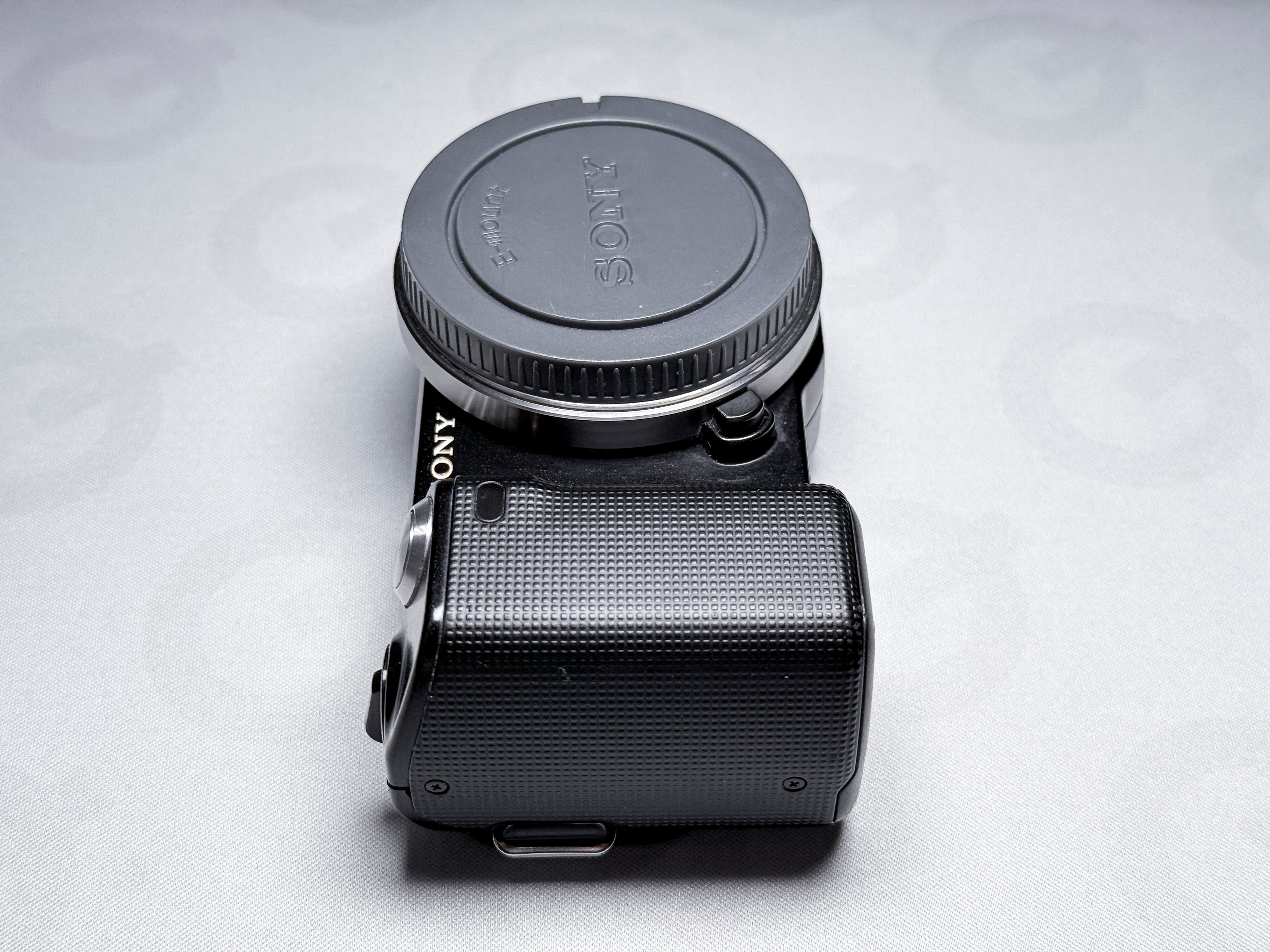 Sony Alpha NEX-5 APS-C Mirrorless E-Mount - Perfettamente funzionante