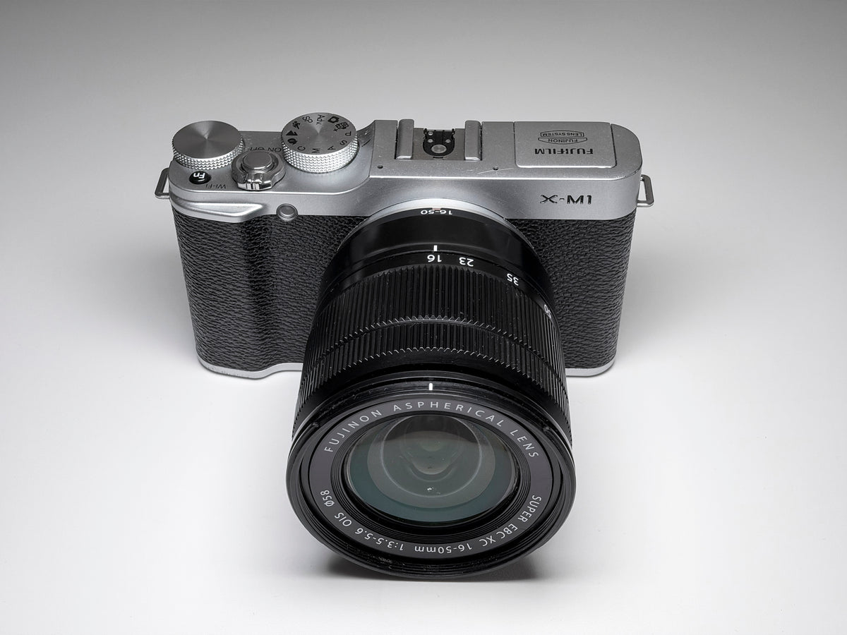 Fujifilm X-M1 + 16-50mm OIS Mirrorless APS-C Fuji - 1 Year Warranty, Excellent