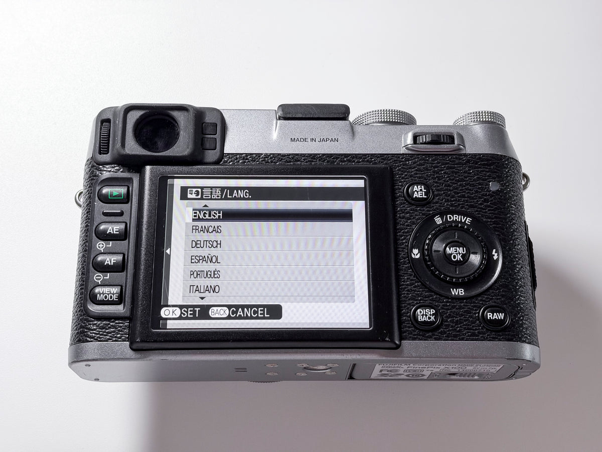 Fujifilm X100 Hybrid Viewfinder Compact Camera Fuji - Perfectly Working, Read