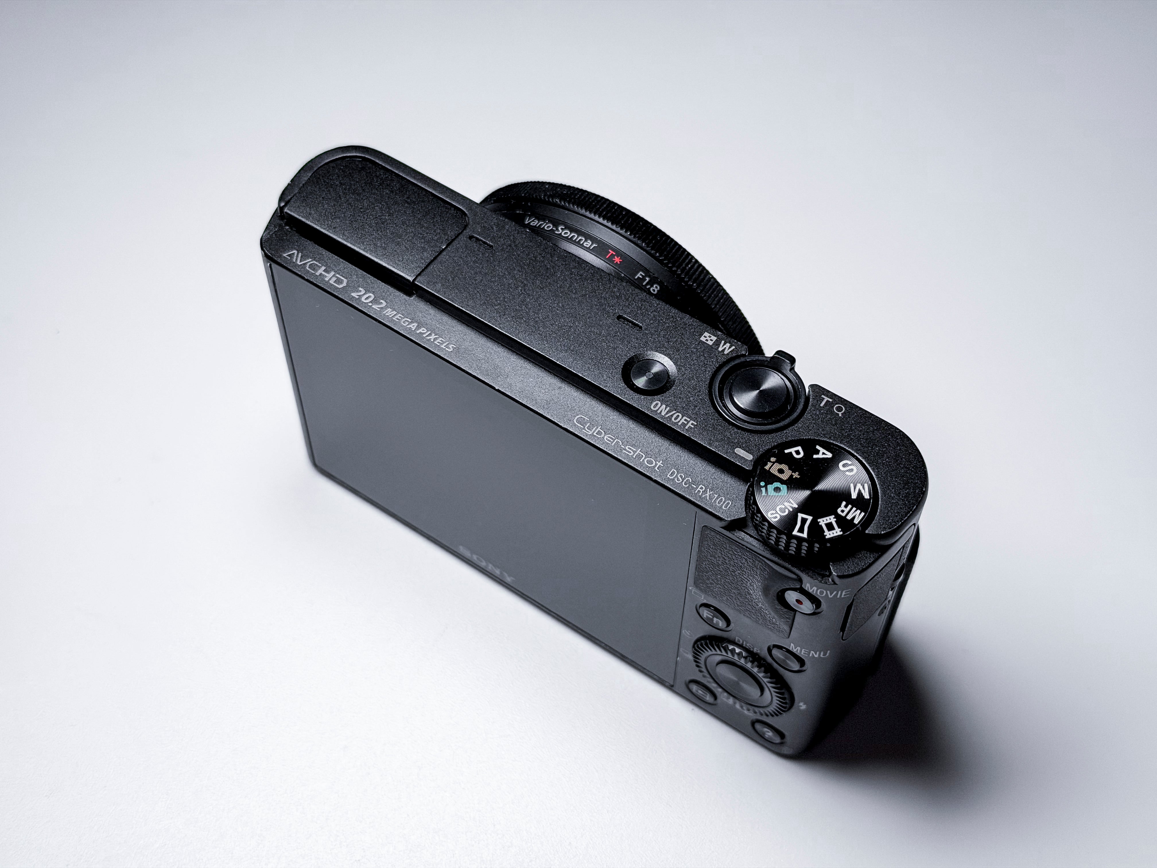 Sony RX100 Cyber-shot Digital Camera 20.2 Mpx - 1 Year Warranty RX 100 RX-100
