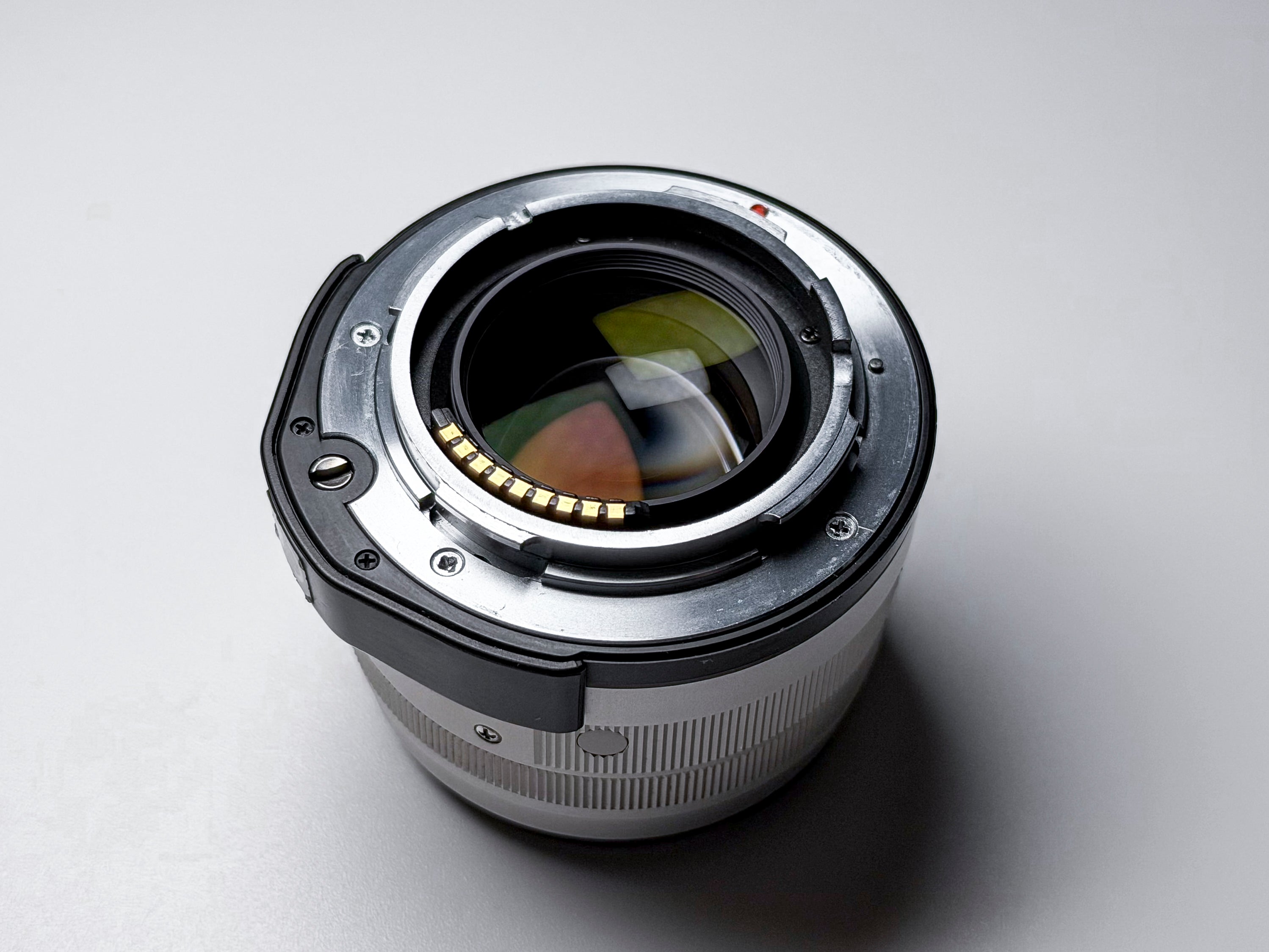 Contax G 45mm f/2.0 Carl Zeiss Planar T- Near Mint, 1 Year Warranty