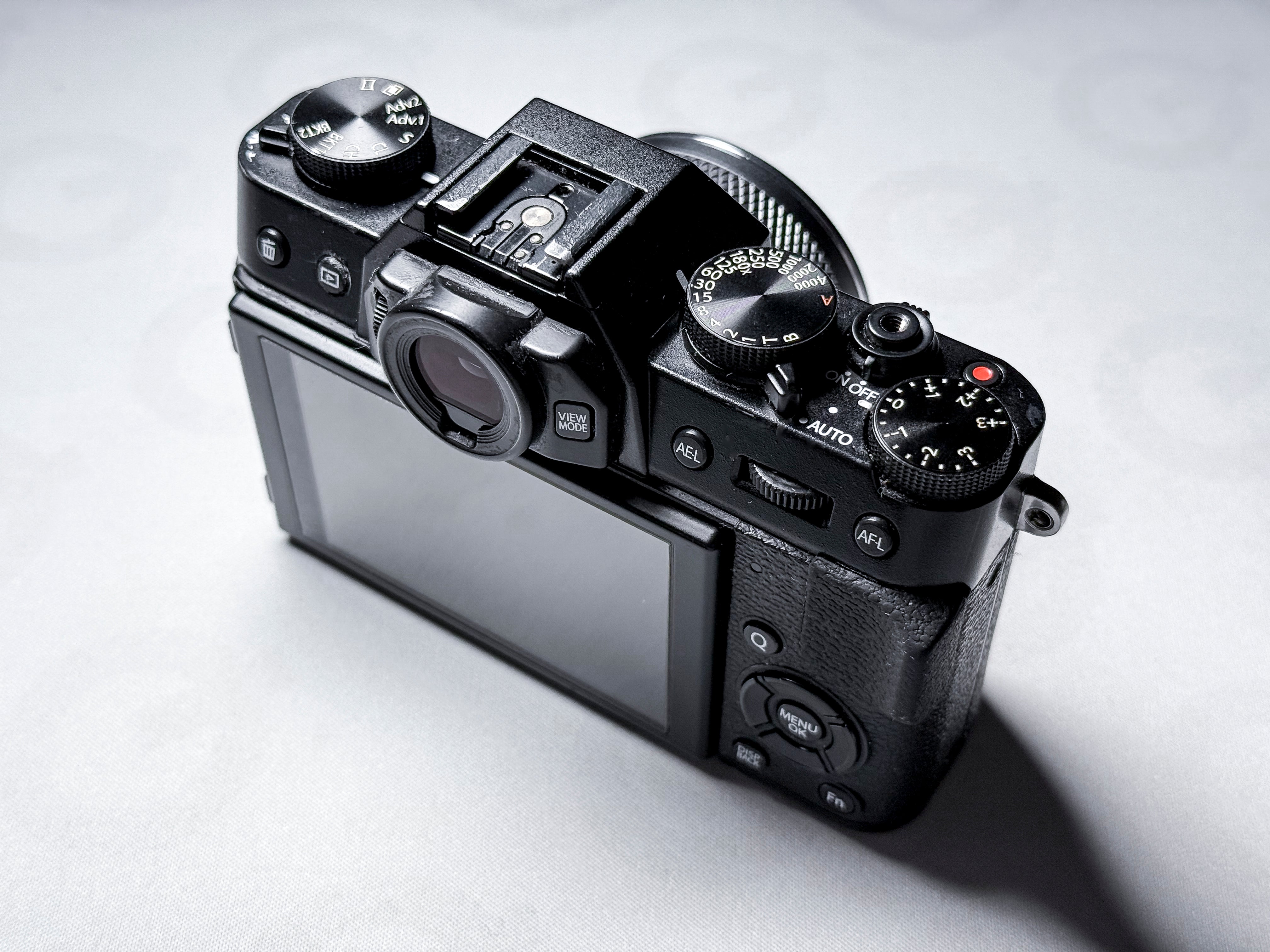 Fujifilm X-T10 APS-C Mirrorless + 27mm f/2.8 Lens - Manual Focus Only, XT10 Fuji