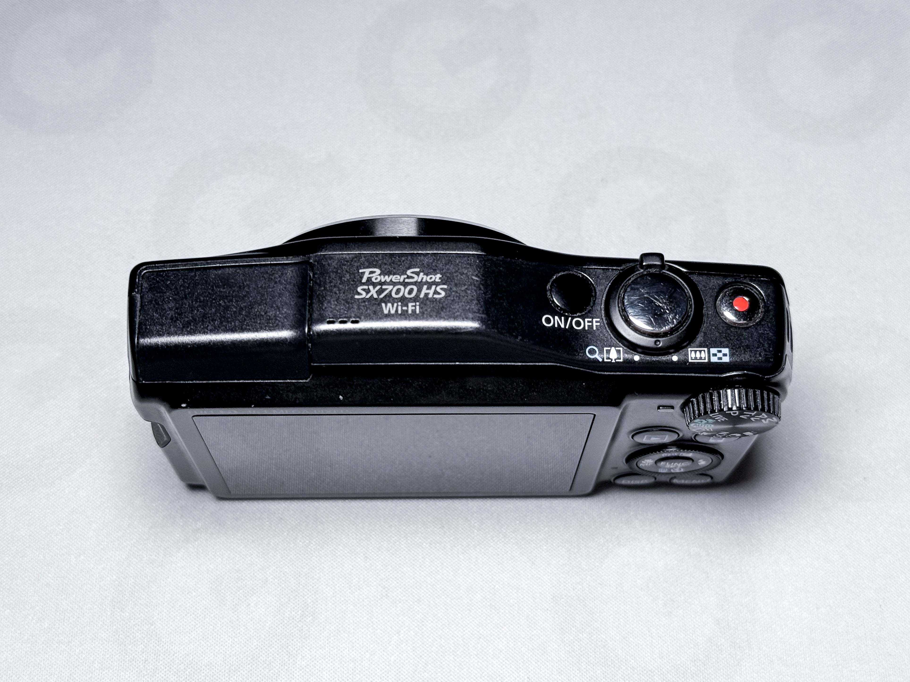 Canon Powershot SX700 HS Compact Camera 30X Zoom - Warranty, Near Mint