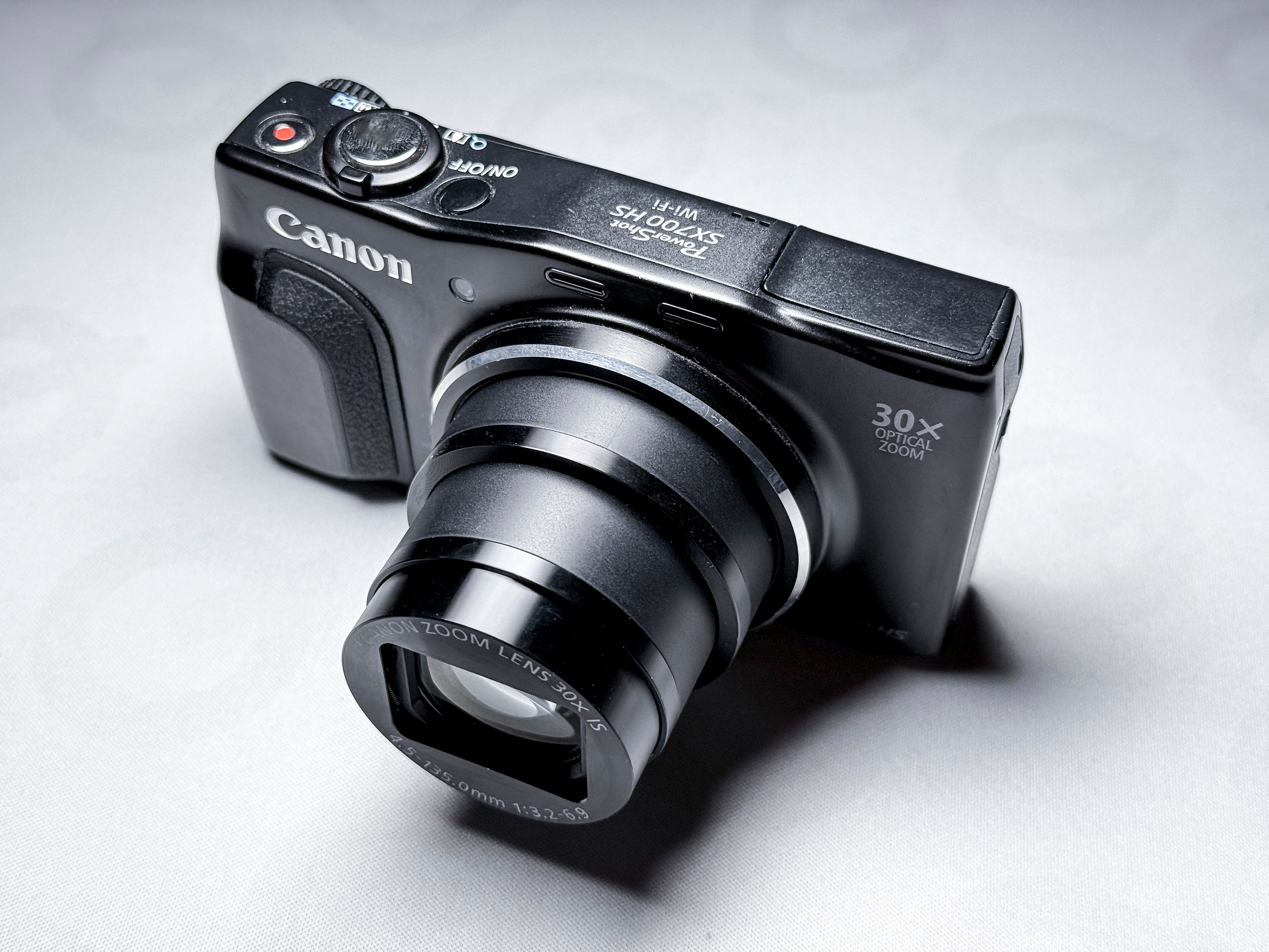 Canon Powershot SX700 HS Compact Camera 30X Zoom - Warranty, Near Mint