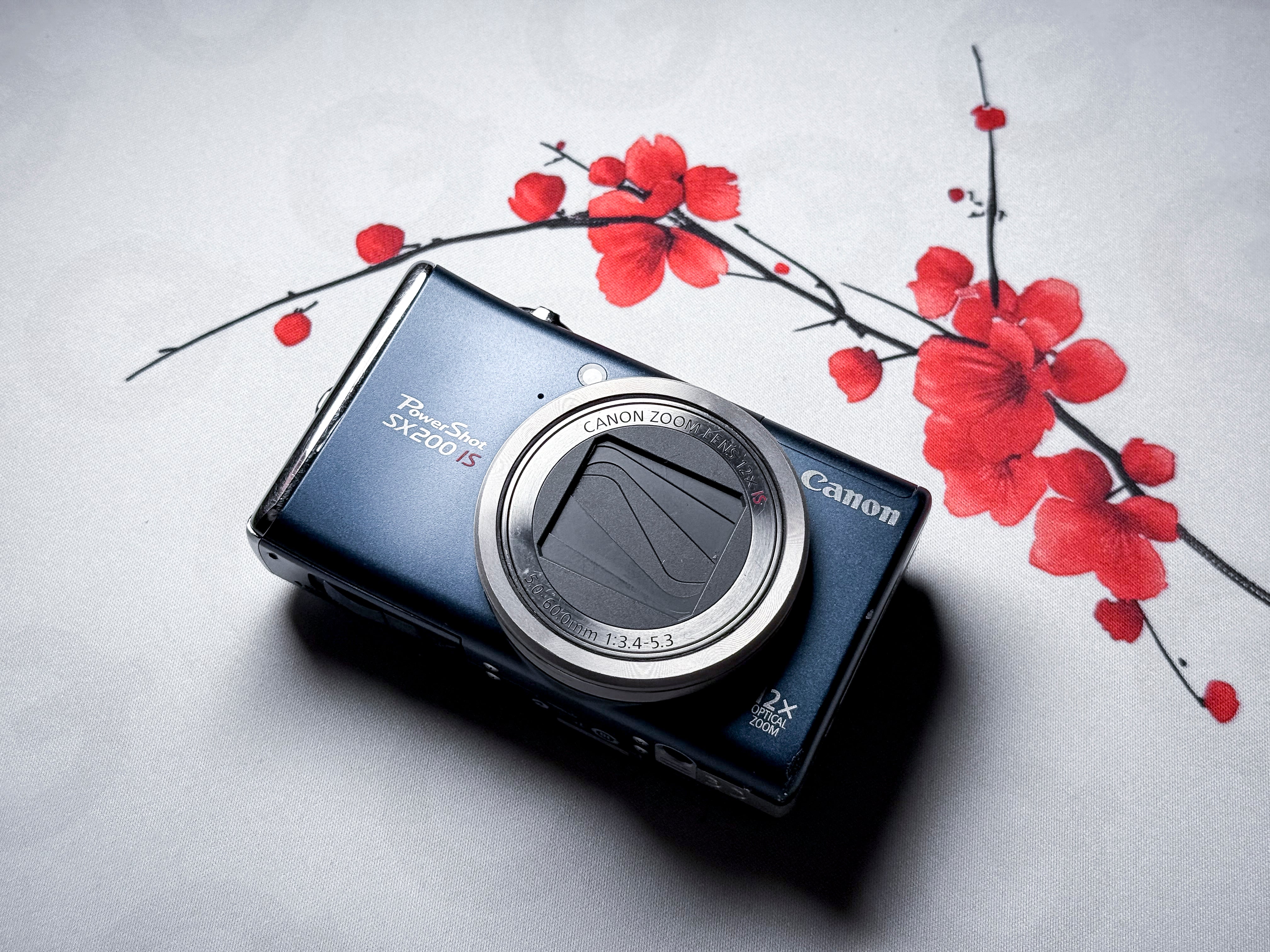 Canon Powershot SX200 IS Compact Camera with 12X Zoom - Warranty, Perfectly Working