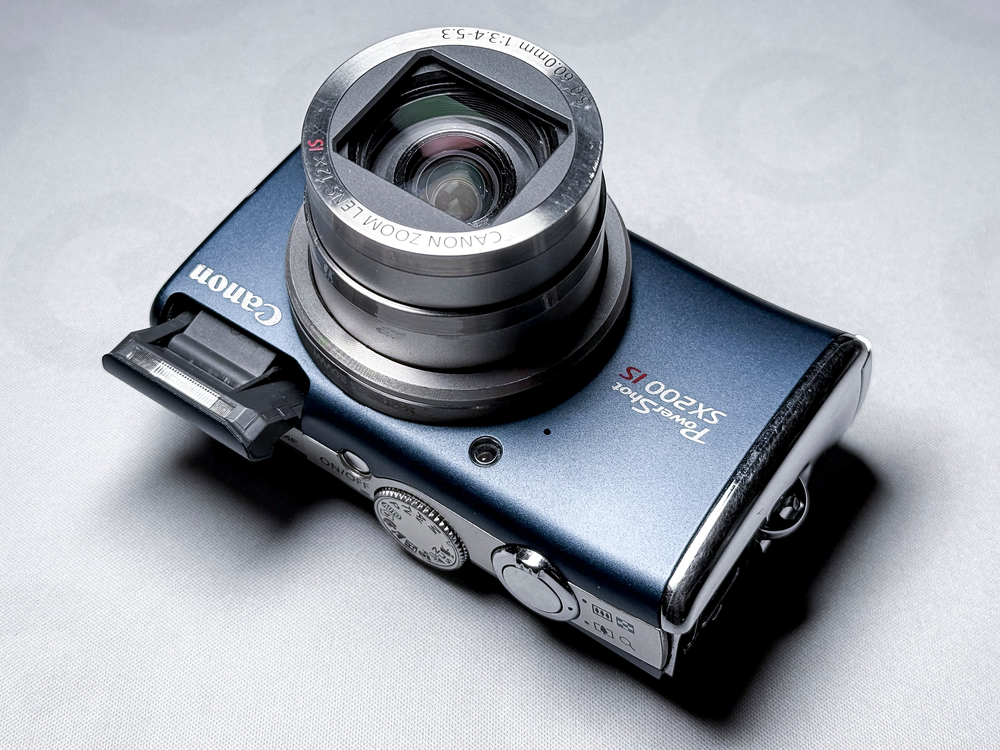 Canon Powershot SX200 IS Compact Camera with 12X Zoom - Warranty, Perfectly Working