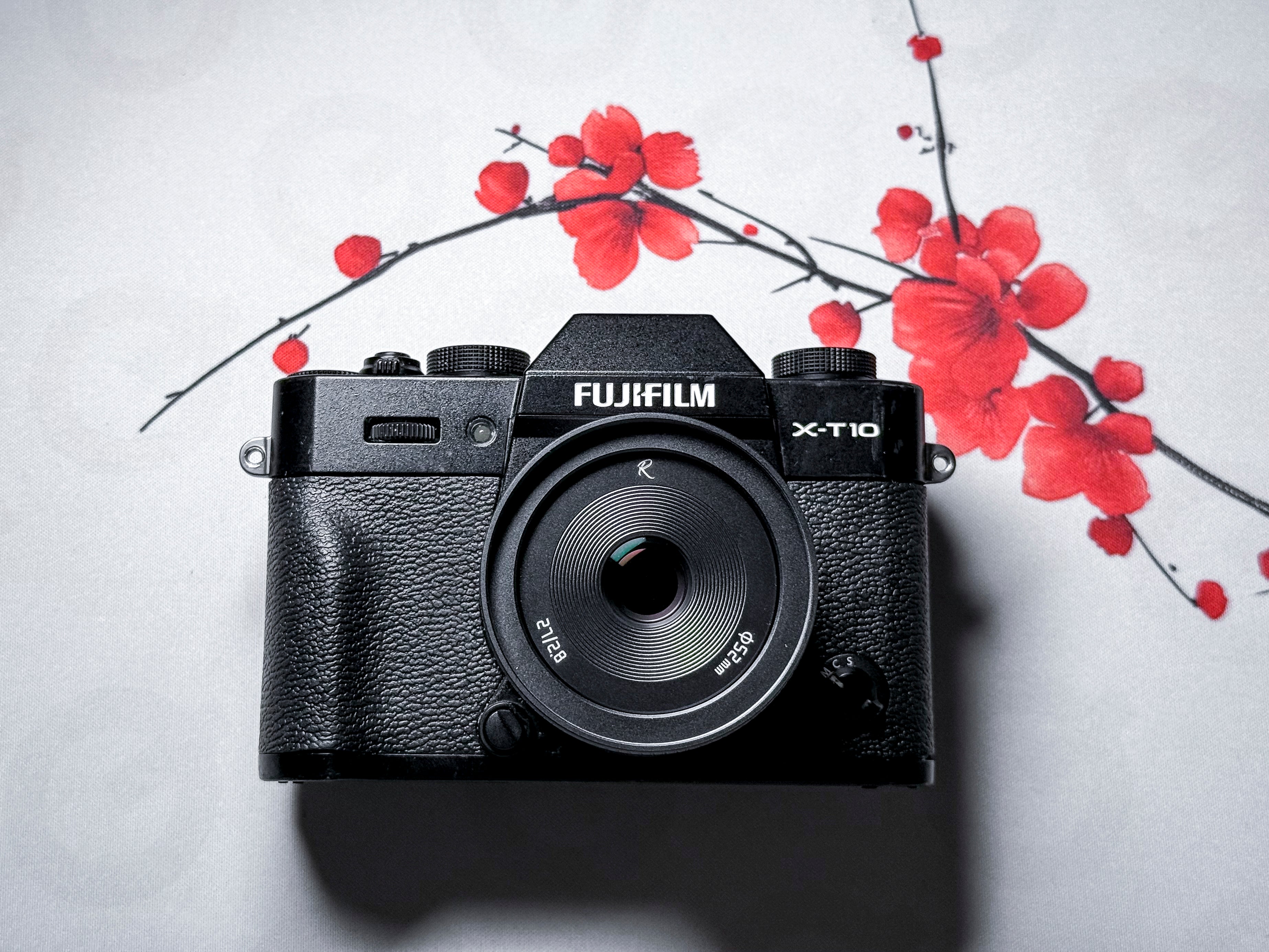 Fujifilm X-T10 APS-C Mirrorless + 27mm f/2.8 Lens - Manual Focus Only, XT10 Fuji
